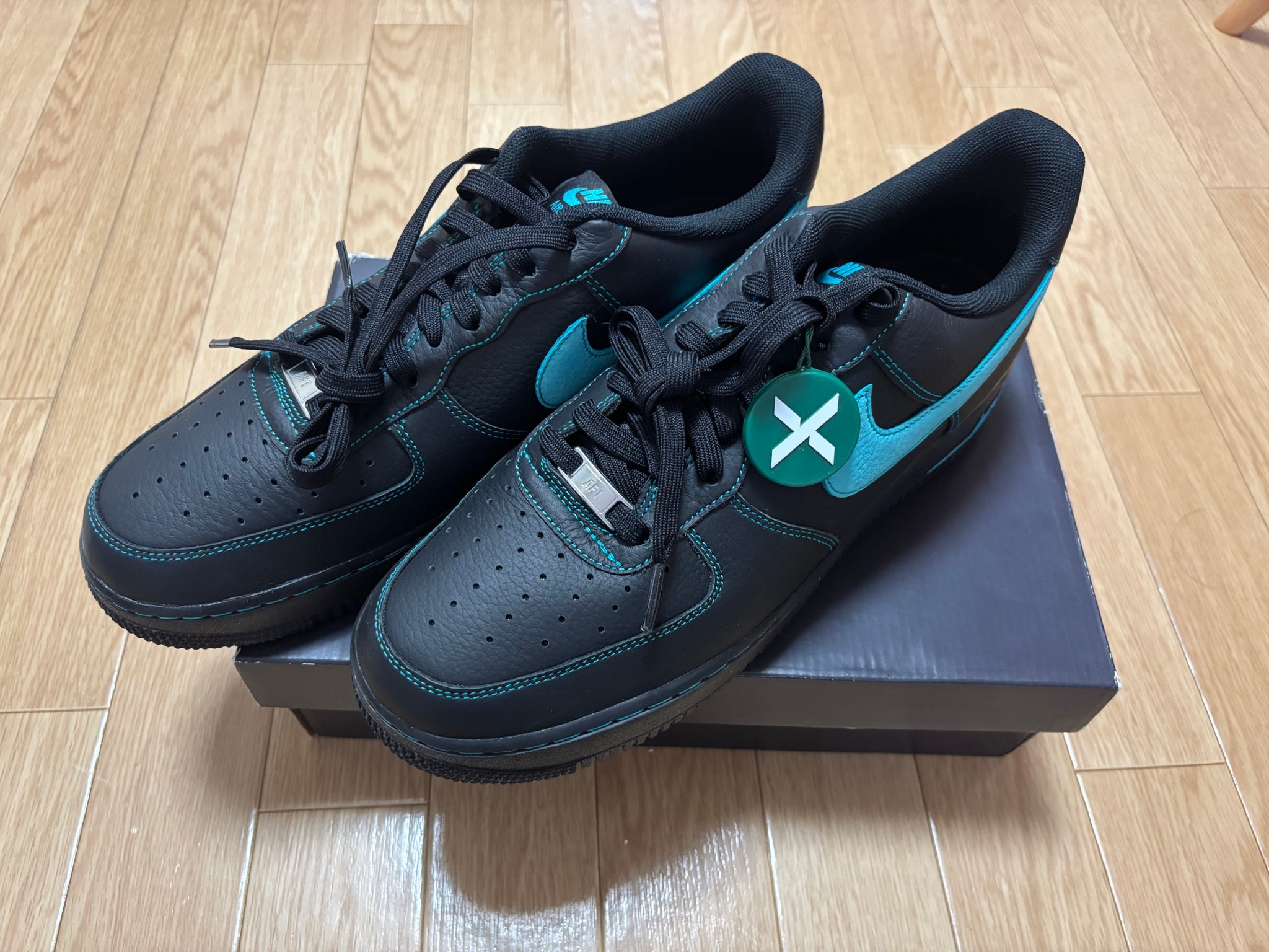Nike Air Force 1 Low "Black Tiffany"