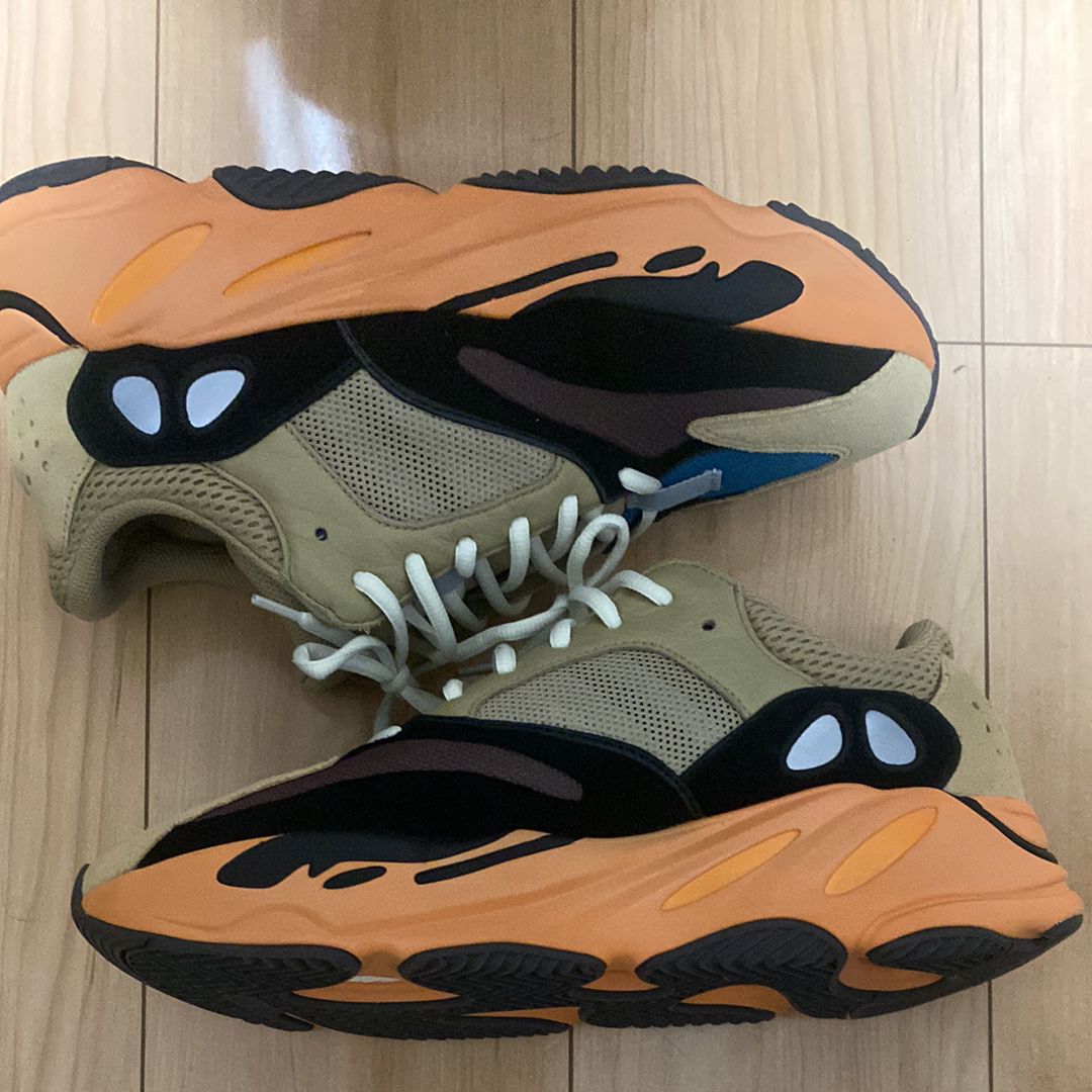 adidas YEEZY Boost 700 "Enflame Amber"