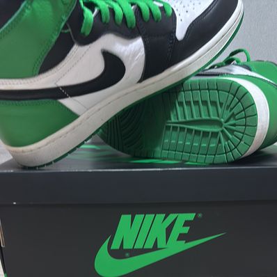 Nike Air Jordan 1 Retro High OG "Celtics/Black and Lucky Green" (2023)