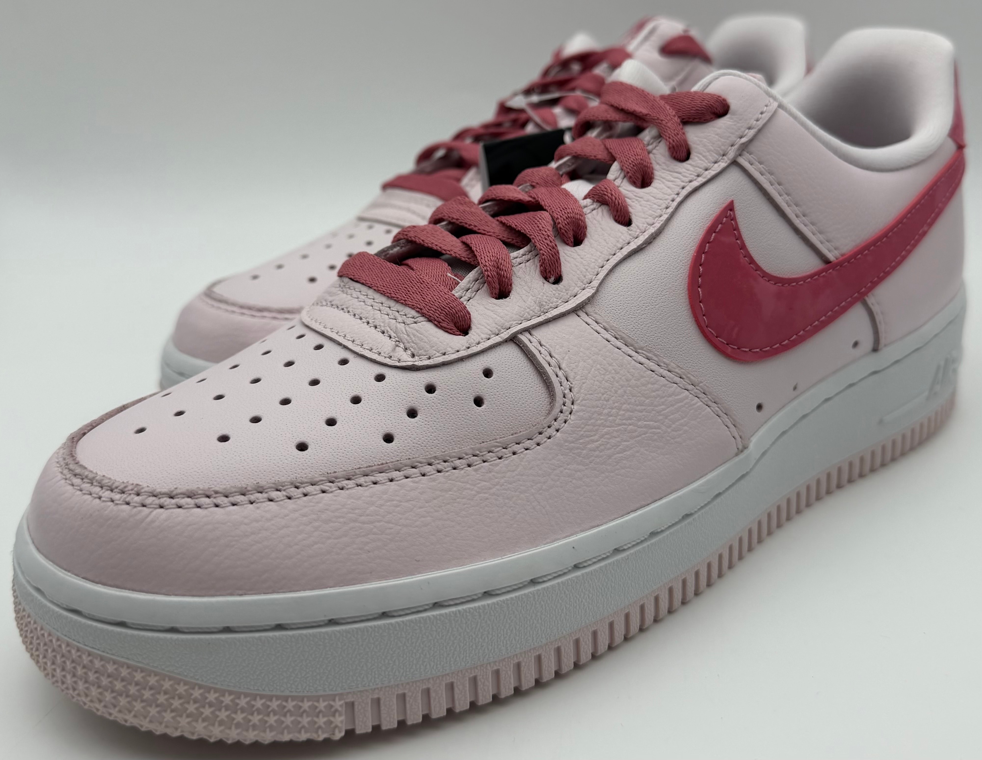 Nike Women's Air Force 1 Low "Valentine's Day" (2026)