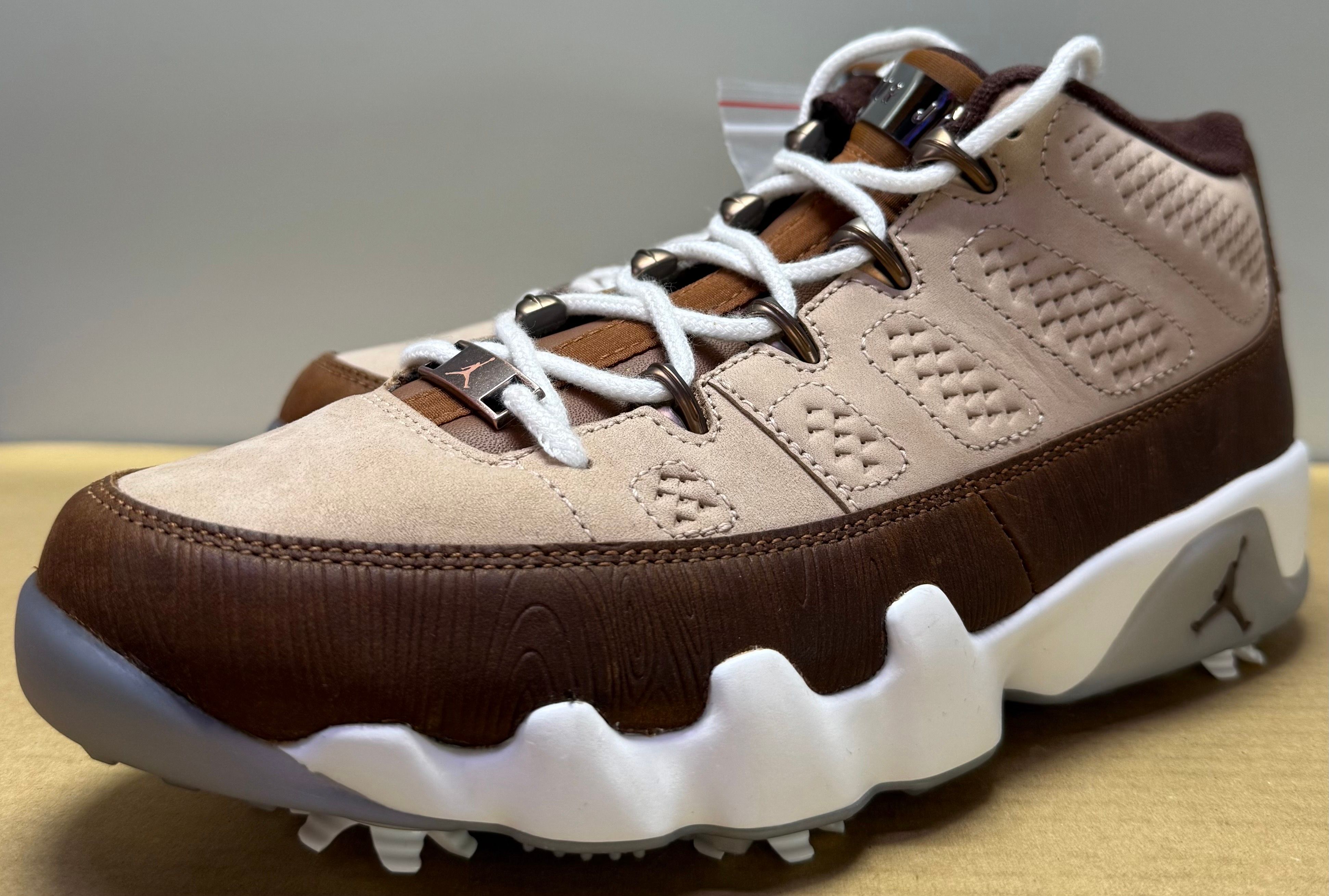 AIR JORDAN9 エアージョーダン エア ジョーダン 9」がオリジナルカラーで復活！──GQ新着