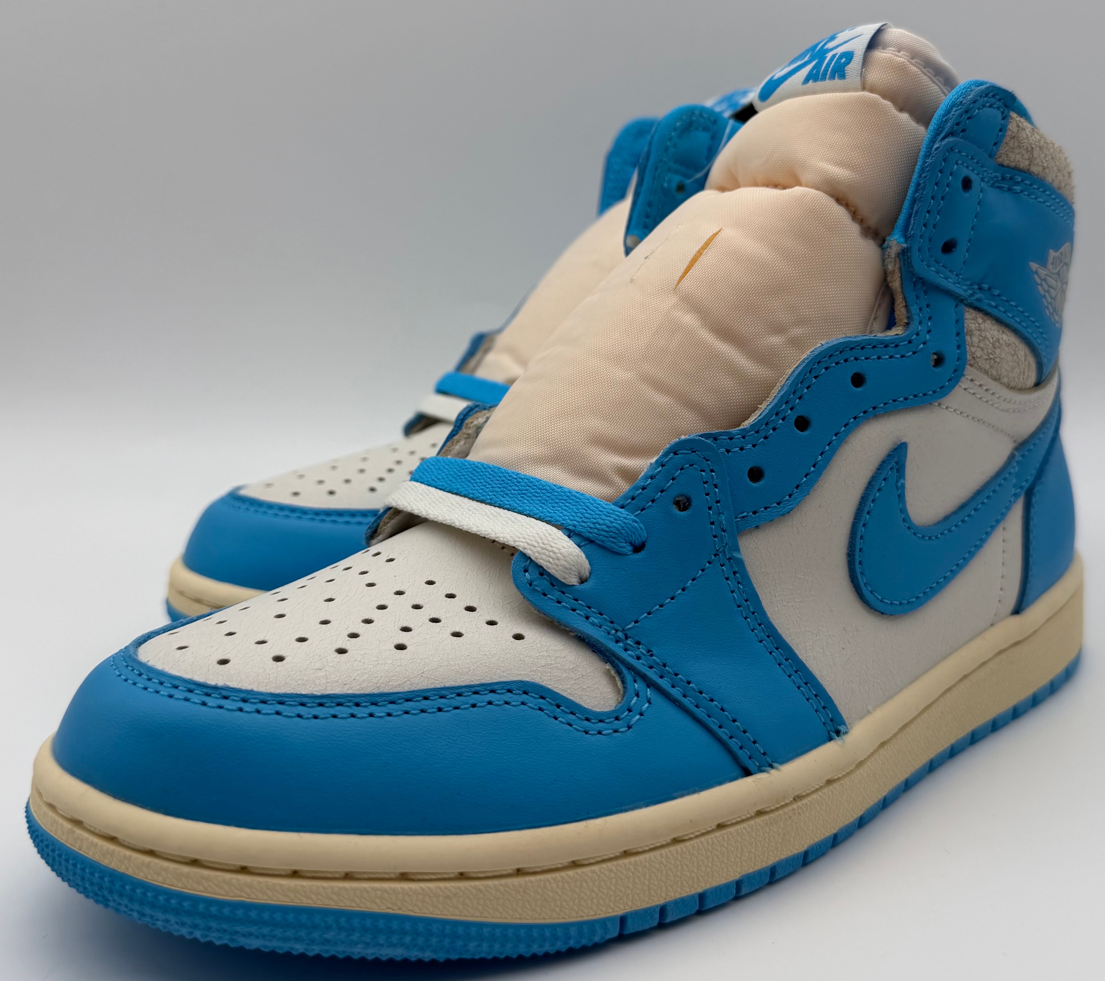 Nike Air Jordan 1 Retro High OG "UNC Reimagined"