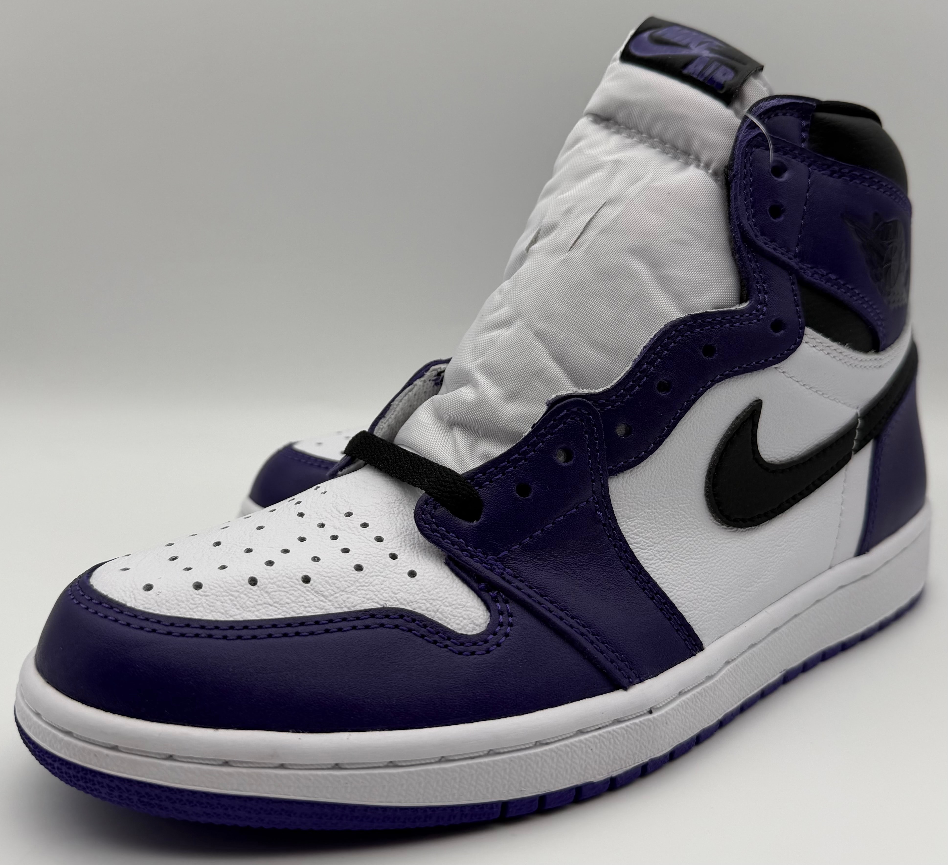 Nike Air Jordan 1 Retro High OG "Court Purple/White/Black" (2020)