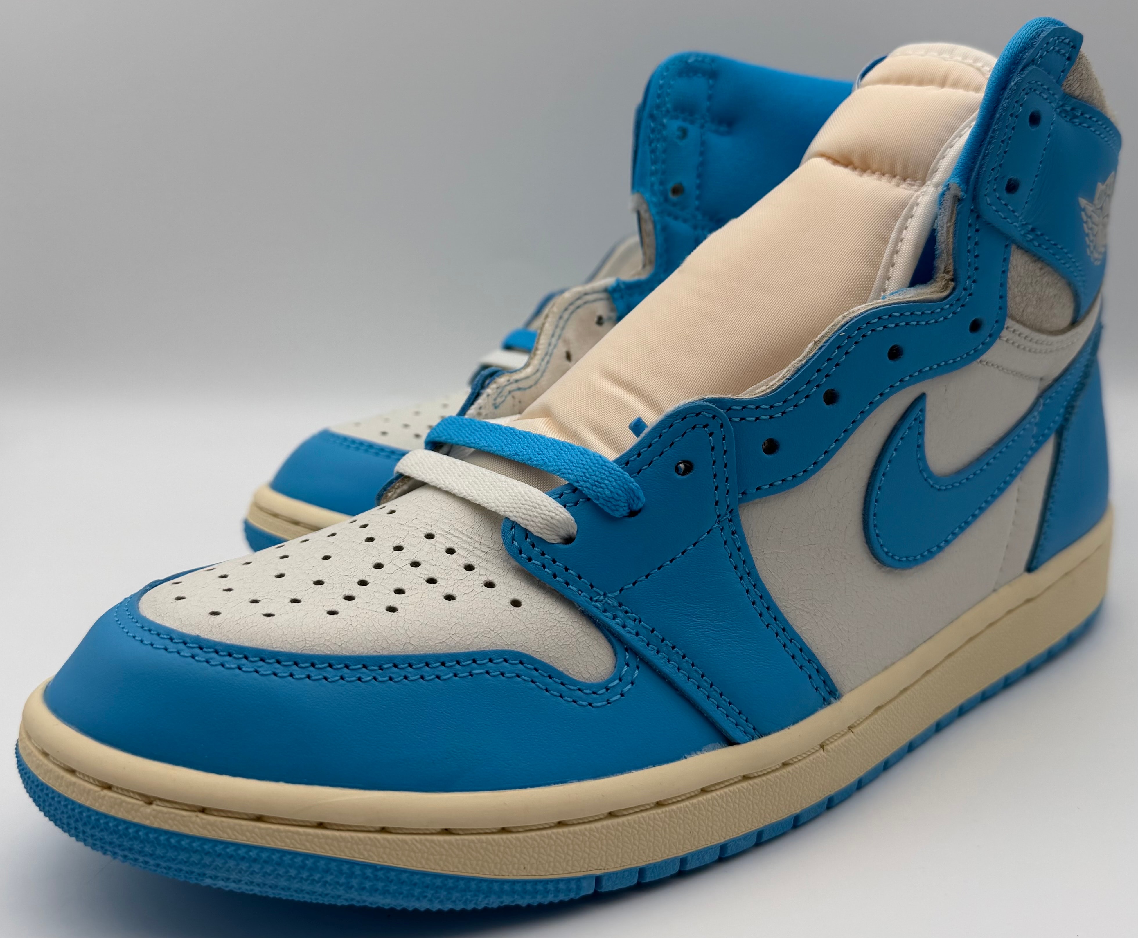 Nike Air Jordan 1 Retro High OG "UNC Reimagined"