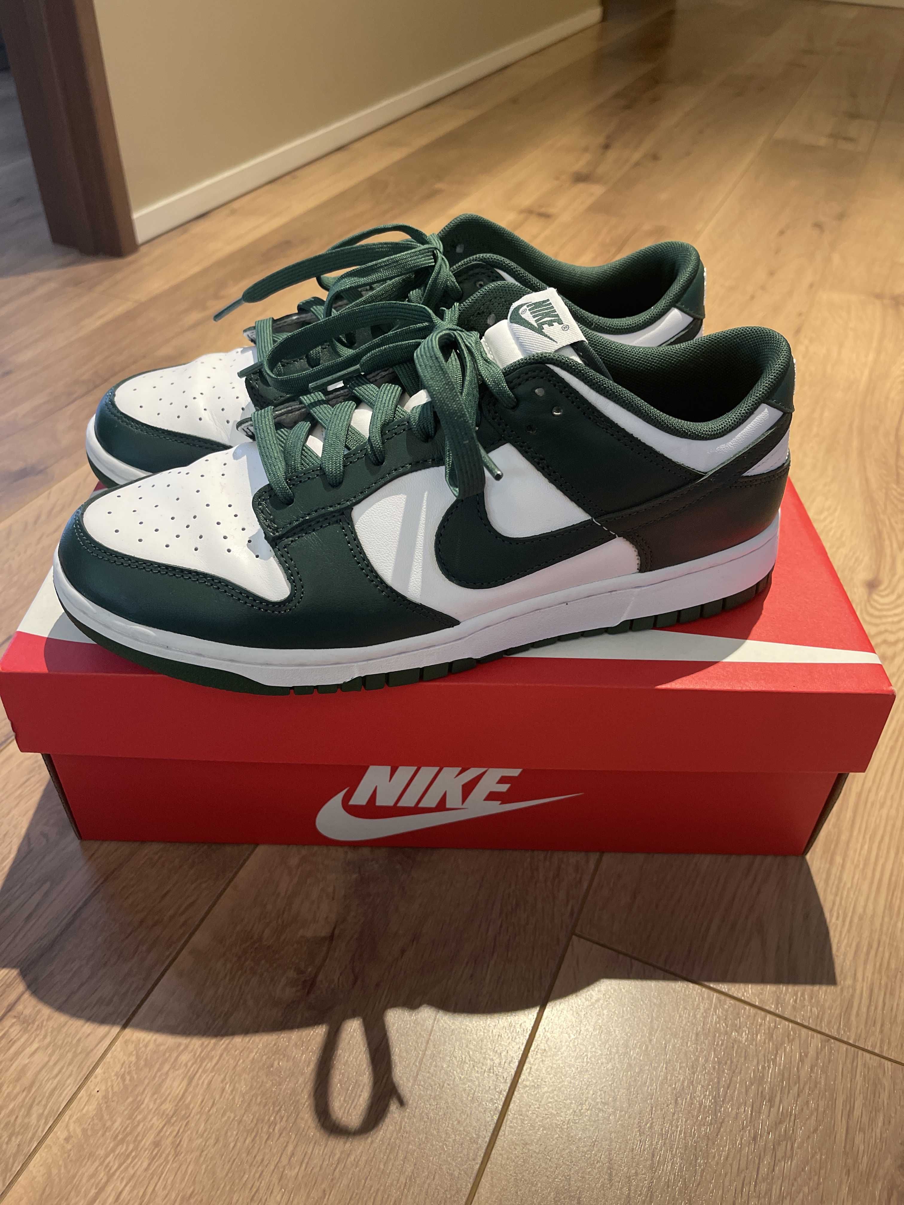Nike Dunk Low Retro "Varsity Green/Team Green"
