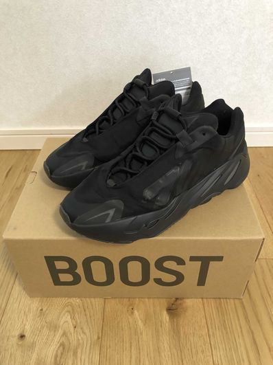 adidas YEEZY Boost 700 MNVN "Black"