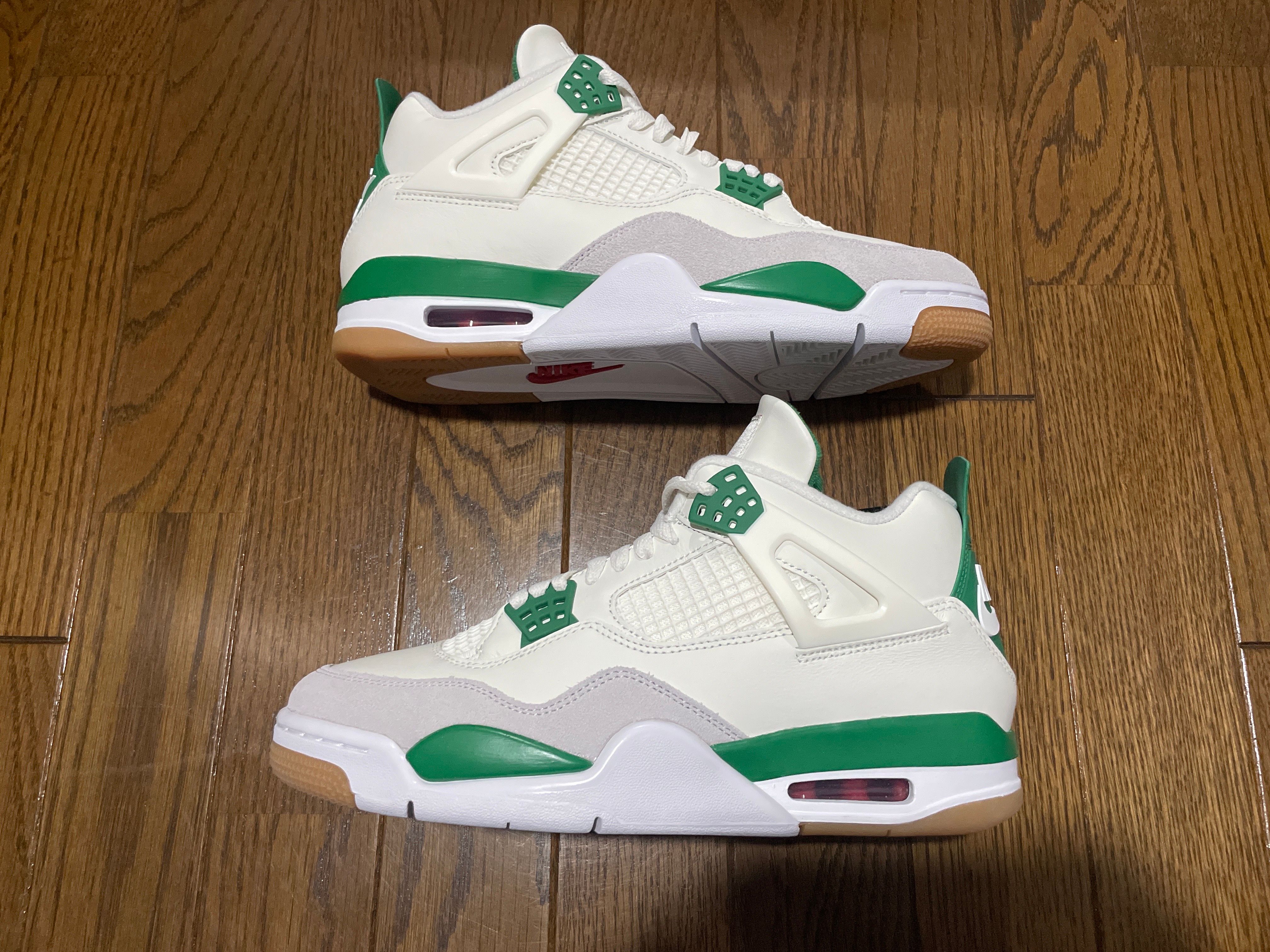 Nike SB × Air Jordan 4 Retro SP "Pine Green"