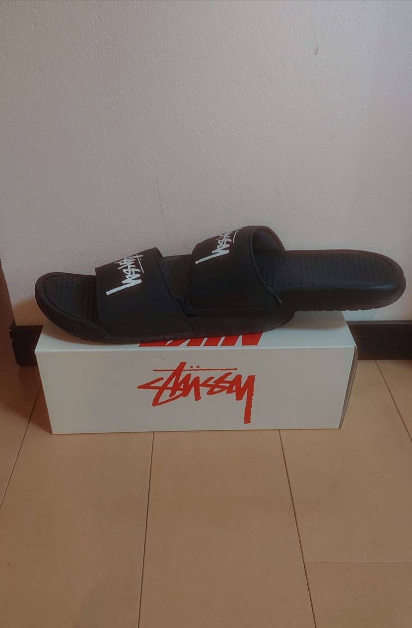 Stussy × Nike Benassi Slide "Off Noir" (CW2787-001)