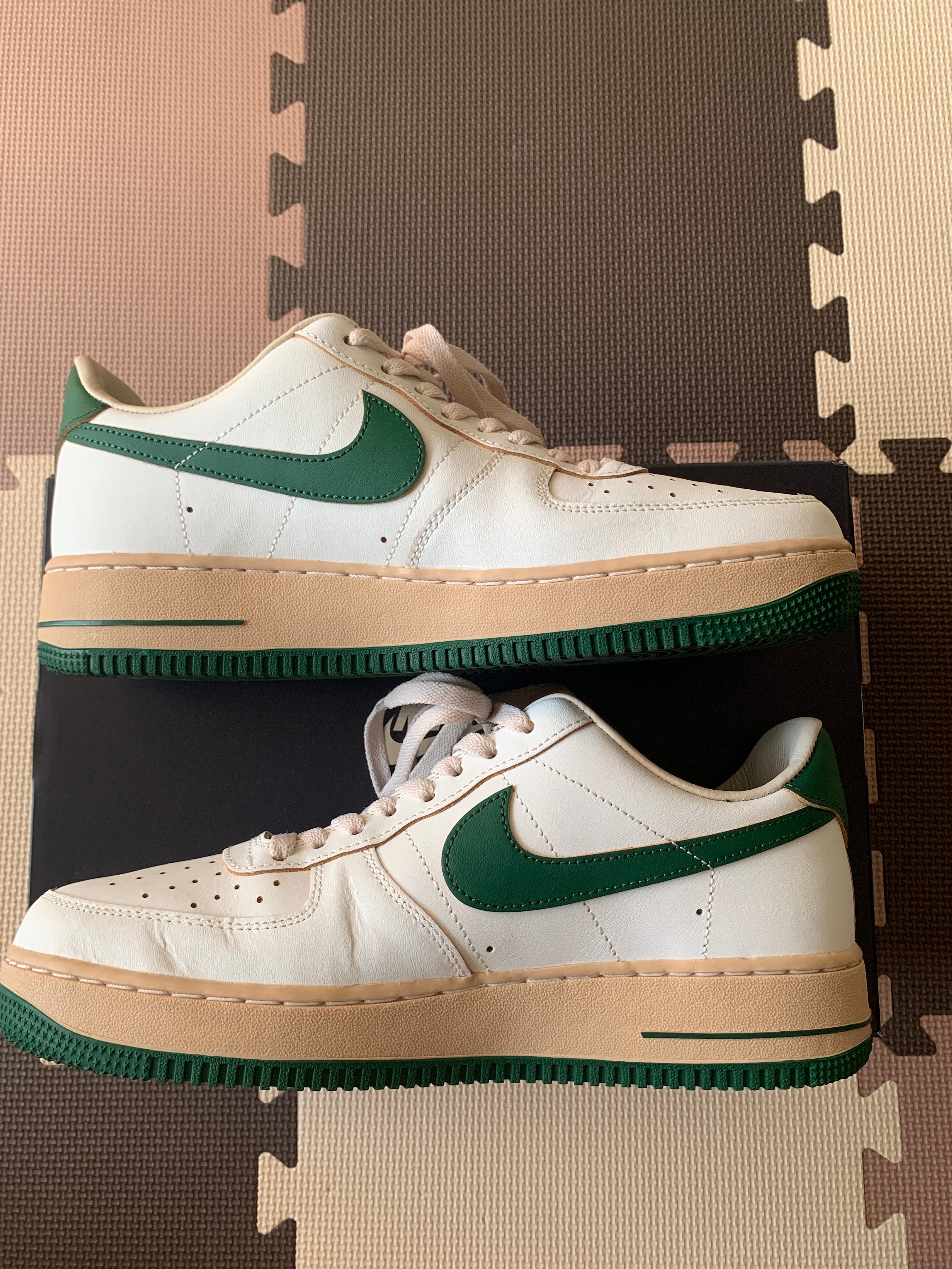 Nike Women's Air Force 1 Low "Green and Muslin"