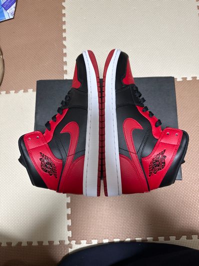 Nike Air Jordan 1 Mid "Bred"