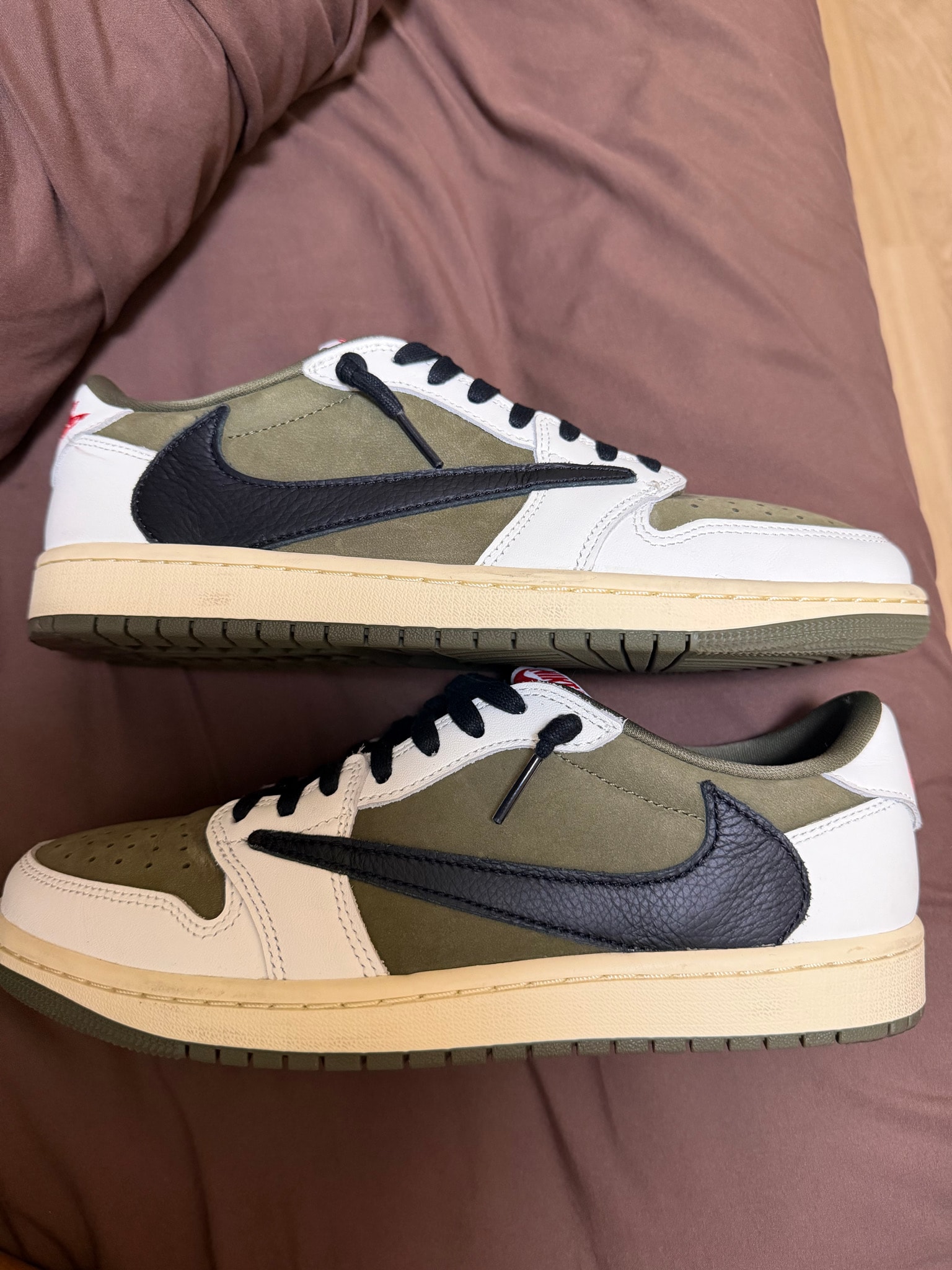 Travis Scott × Nike Air Jordan 1 Low OG SP "Reverse Olive"