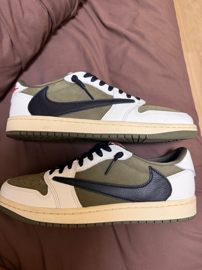 Travis Scott × Nike Air Jordan 1 Low OG SP "Reverse Olive"