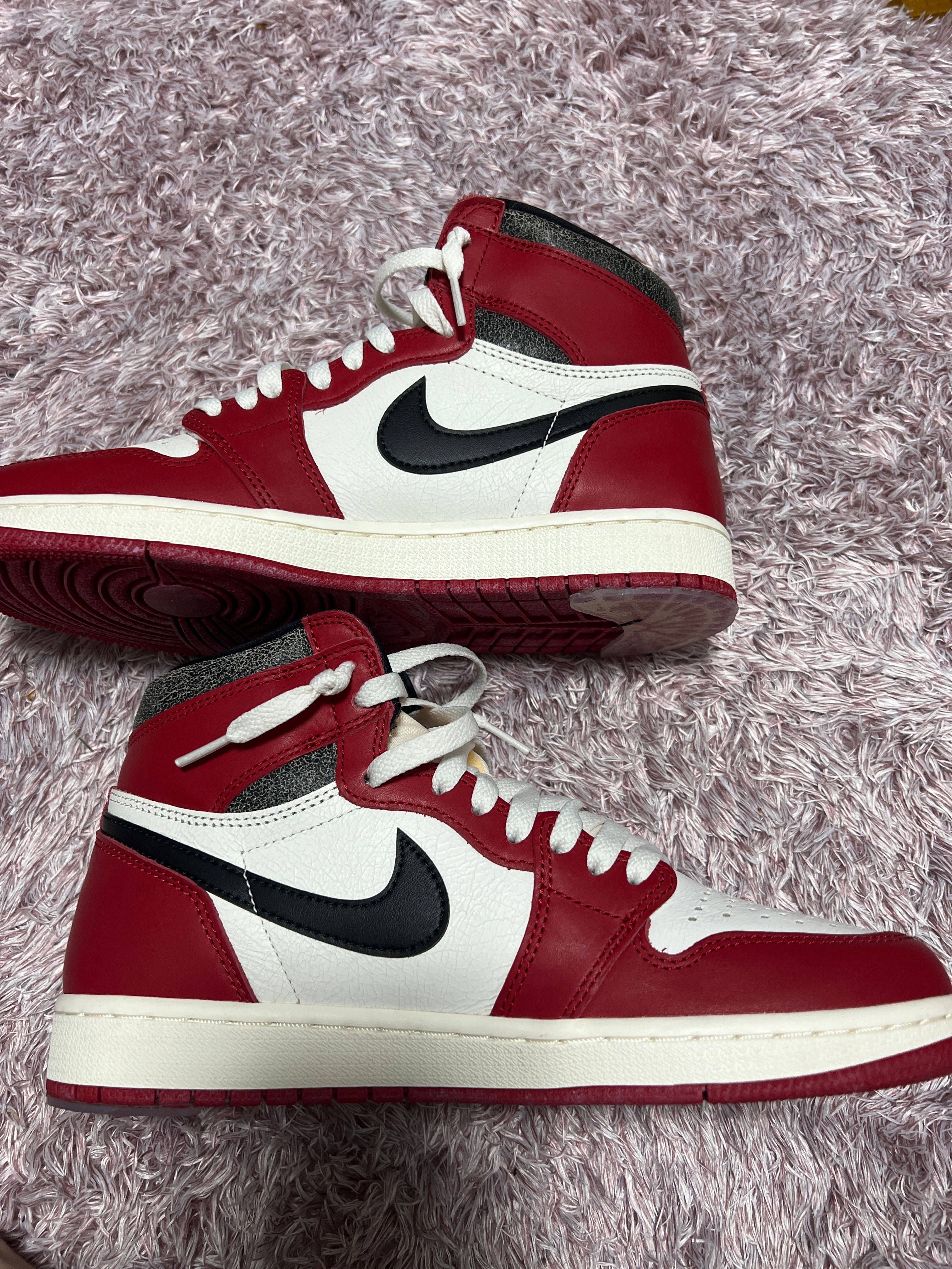 Nike Air Jordan 1 High OG "Lost & Found/Chicago"