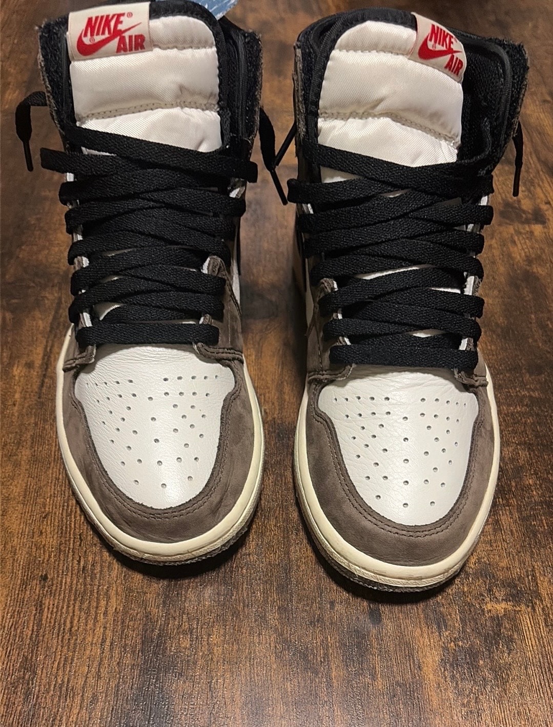 Travis Scott × Nike Air Jordan 1 Retro High OG TS SP "Sail/Dark Mocha"