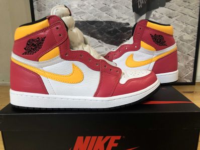 Nike Air Jordan 1 High OG "Light Fusion Red"