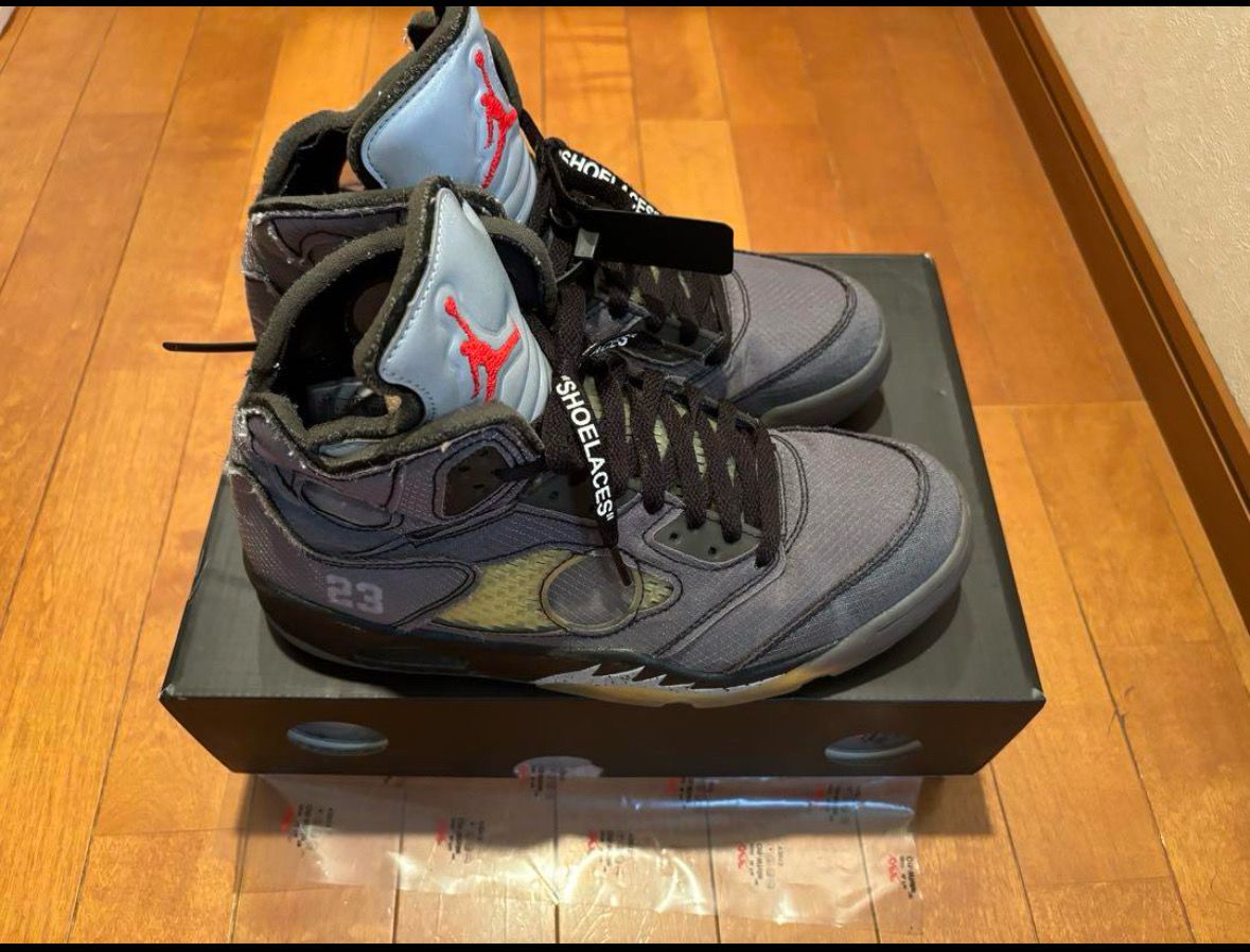 Off-White × Nike Air Jordan 5 "Black/Muslin/Fire Red"