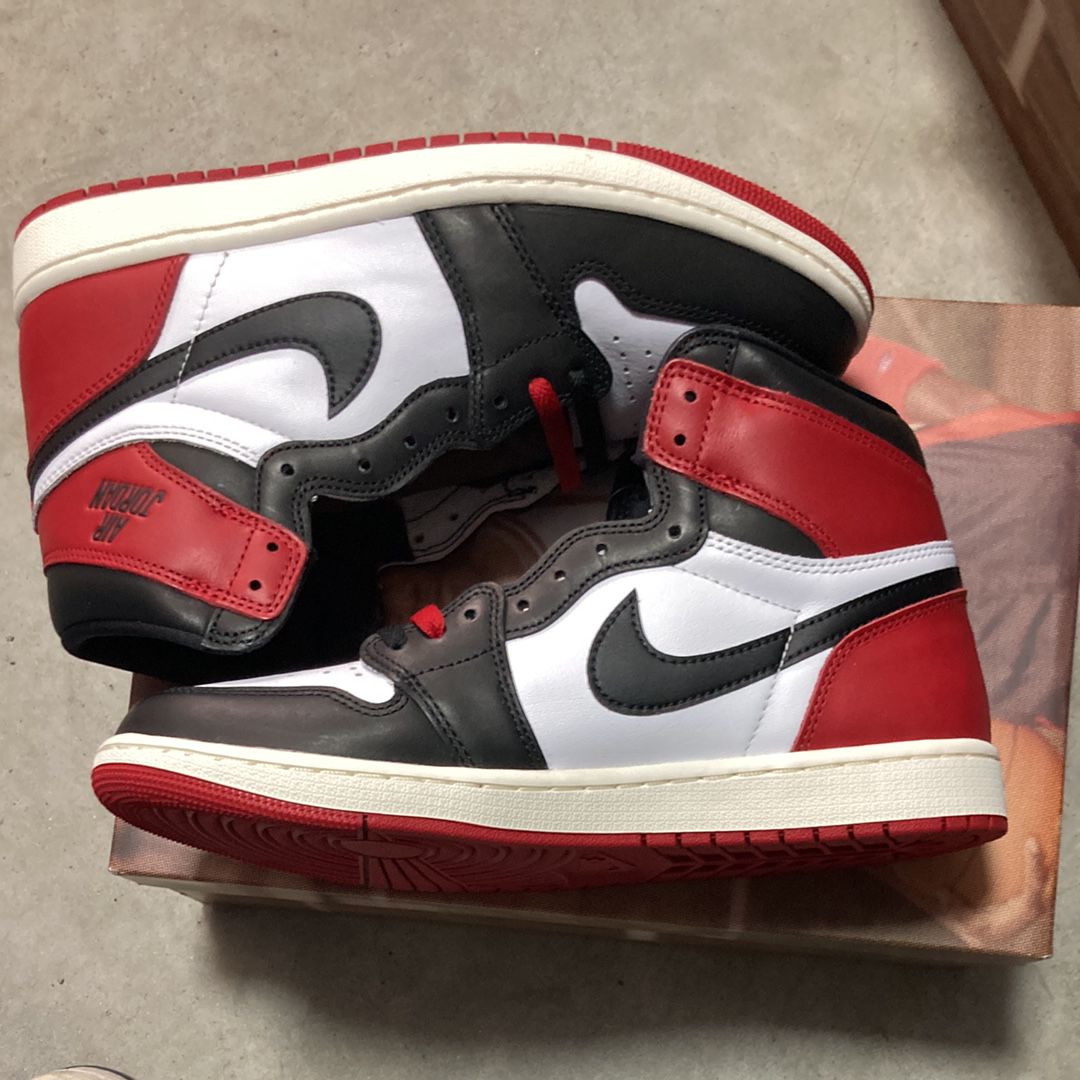 Nike Air Jordan 1 Retro High OG "Black Toe Reimagined"