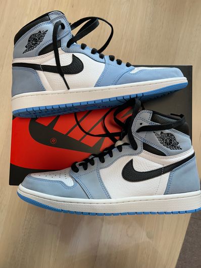 Nike Air Jordan 1 High OG "University Blue"