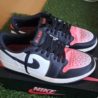 Paris Saint-Germain (PSG) × Nike Air Jordan 1 Low OG "Sail and Off Noir"