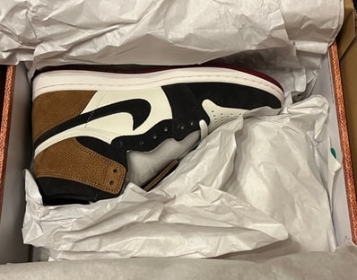 Nike Air Jordan 1 High OG "Love Letter"