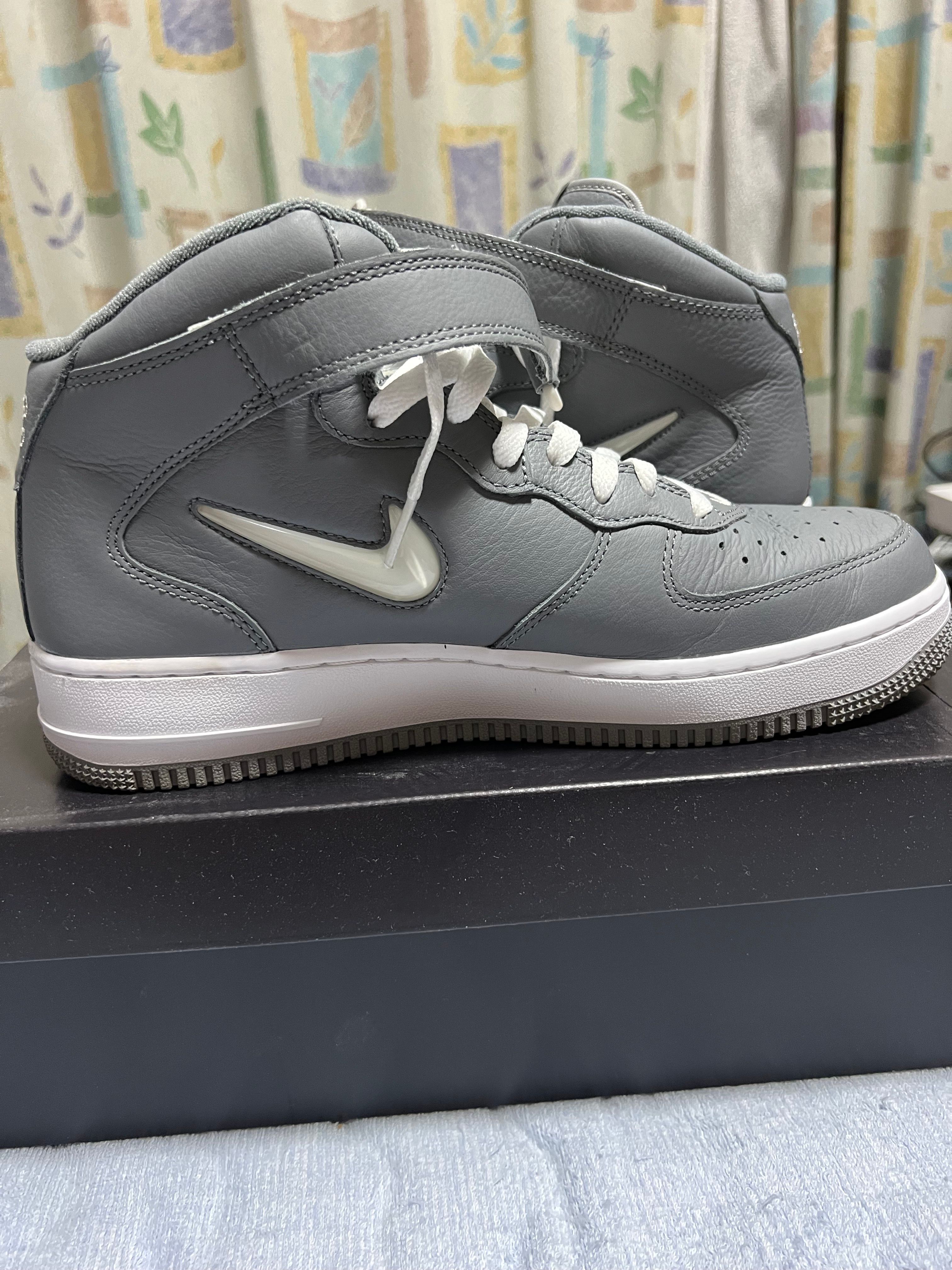 Nike Air Force 1 Mid NYC "Cool Grey"