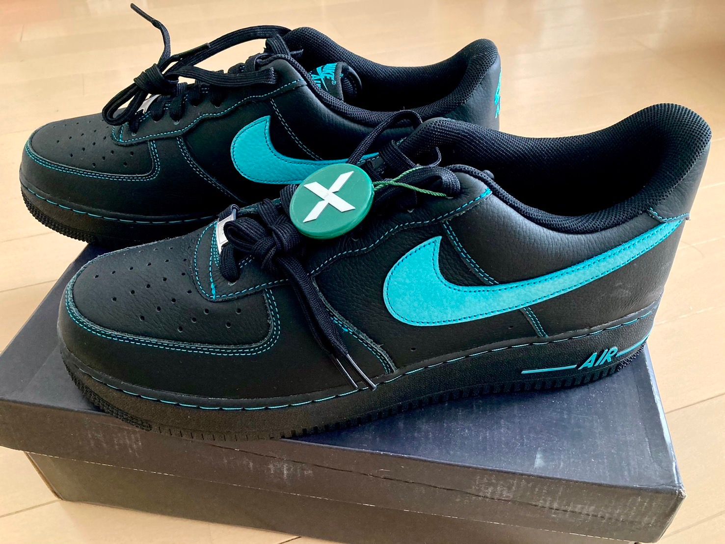 Nike Air Force 1 Low "Black Tiffany"
