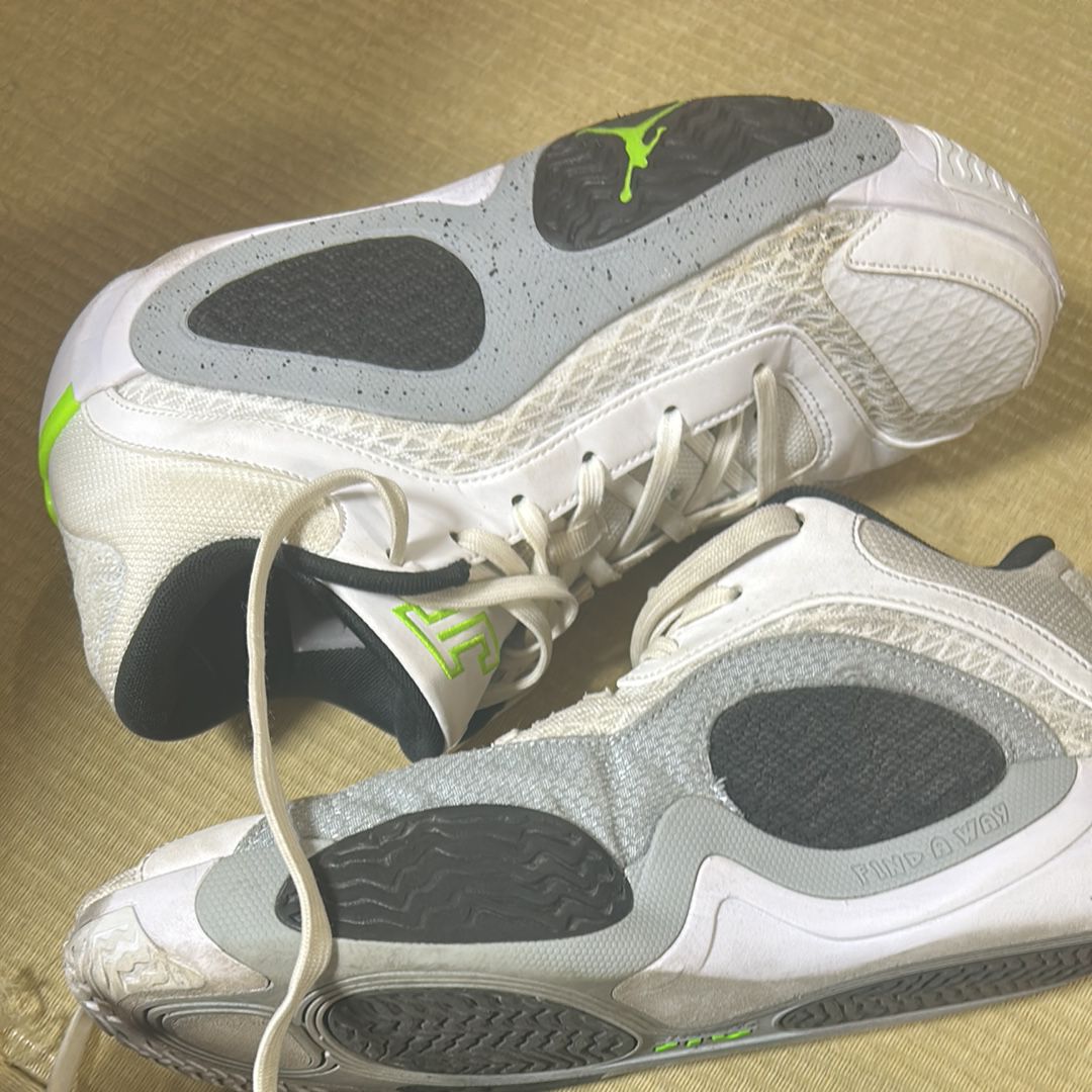 ナイキ ジョーダン テイタム2 "ネオン"