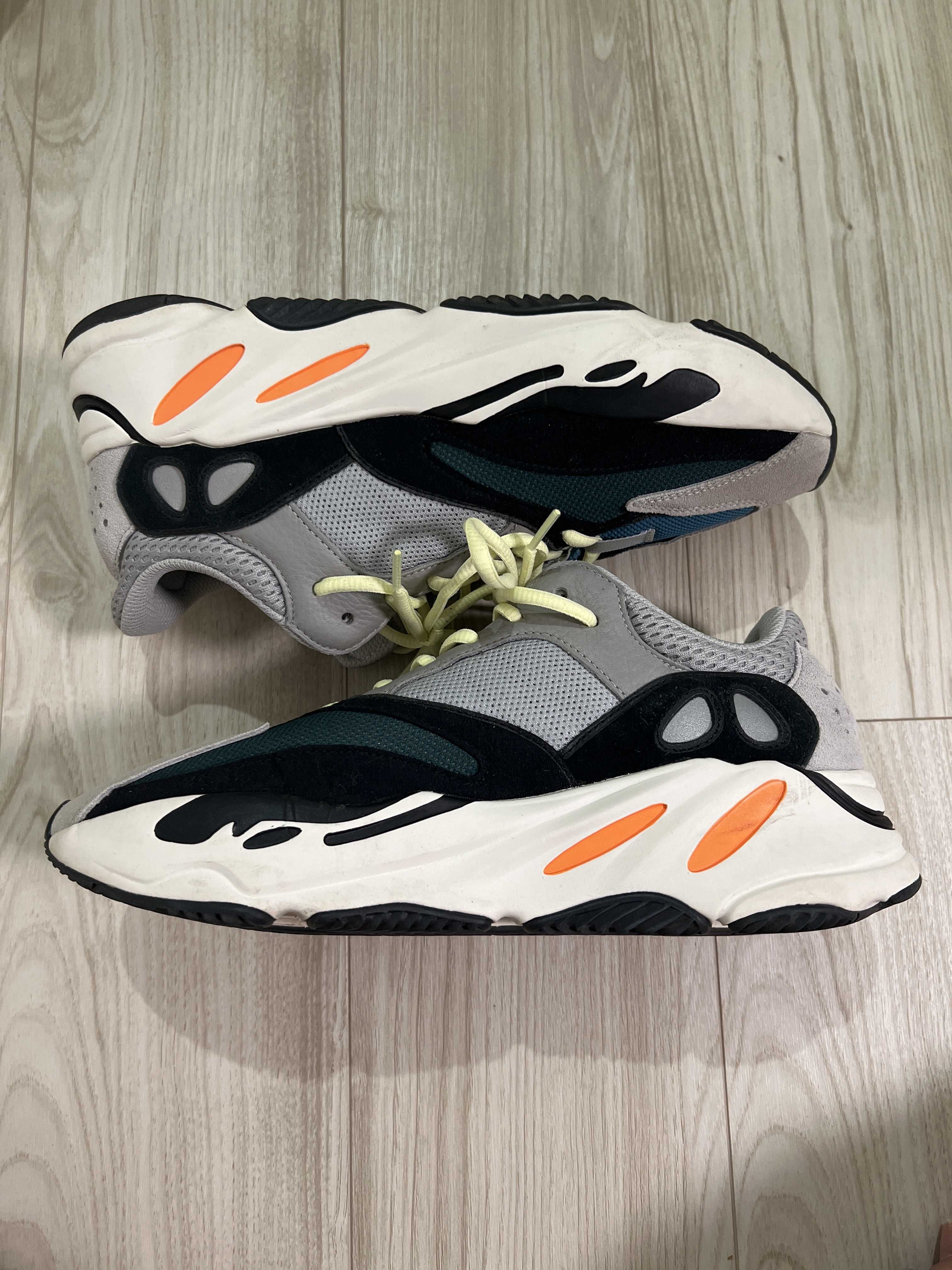 adidas YEEZY Boost 700 "Wave Runner"