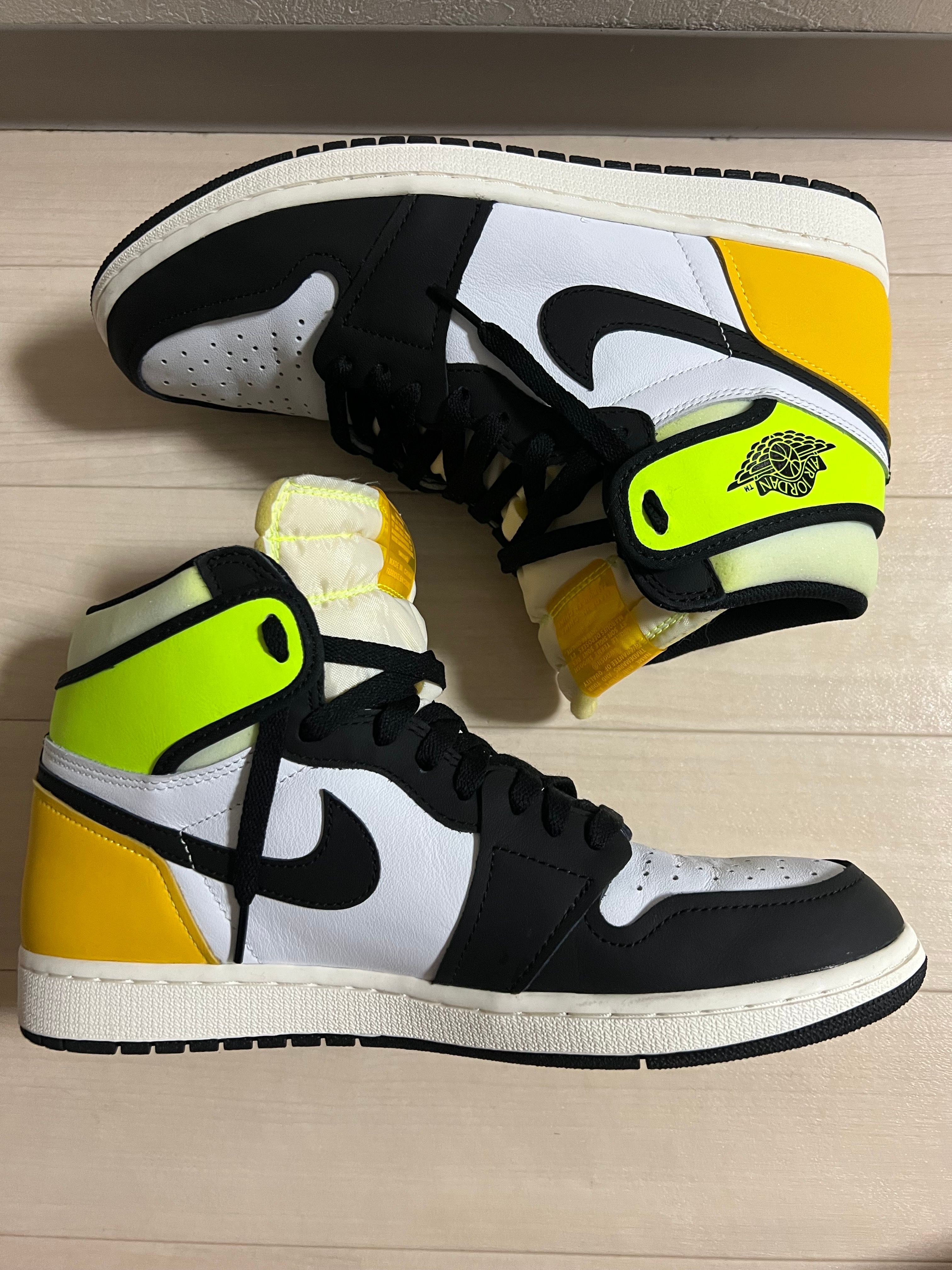 Nike Air Jordan 1 High OG "Volt Gold"