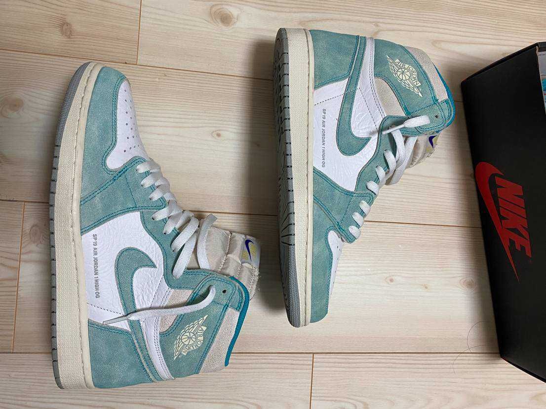 Nike Air Jordan 1 Retro High OG "Turbo Green"