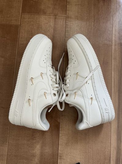Nike Women's Air Force 1 '07 LX "Sail/Metallic Gold"