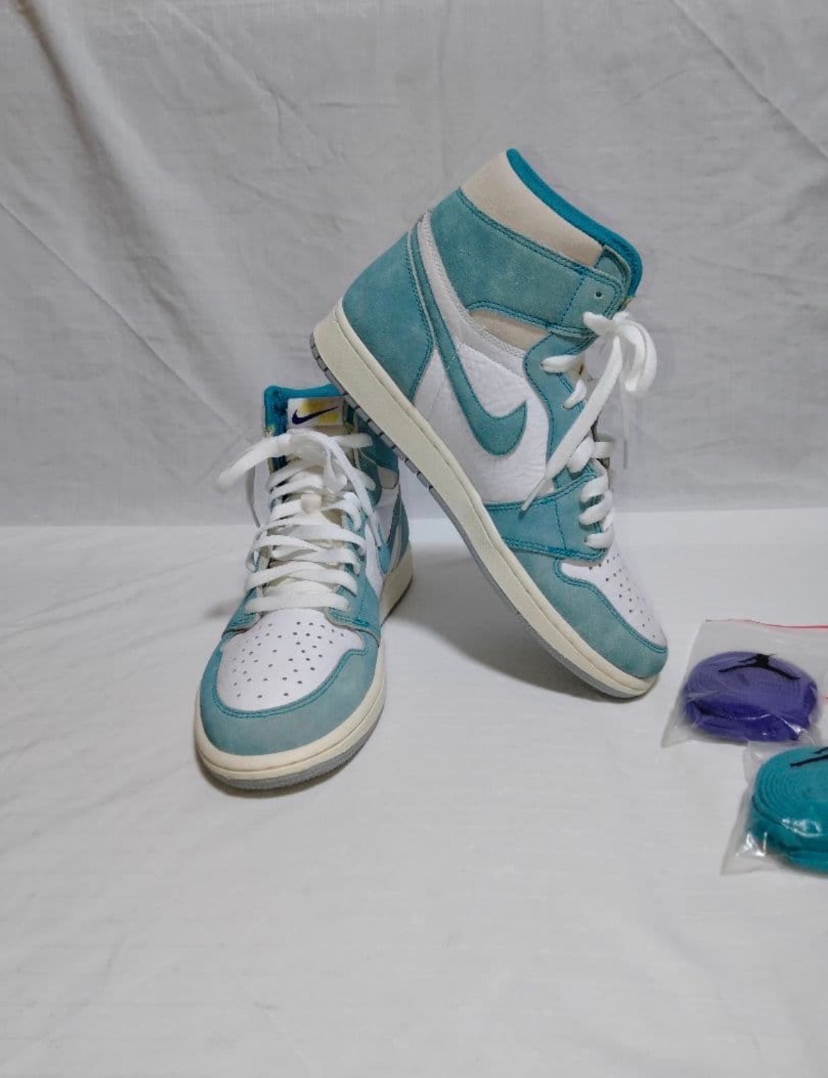Nike Air Jordan 1 Retro High OG "Turbo Green"