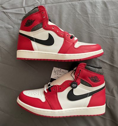 Nike Air Jordan 1 High OG "Lost & Found/Chicago"
