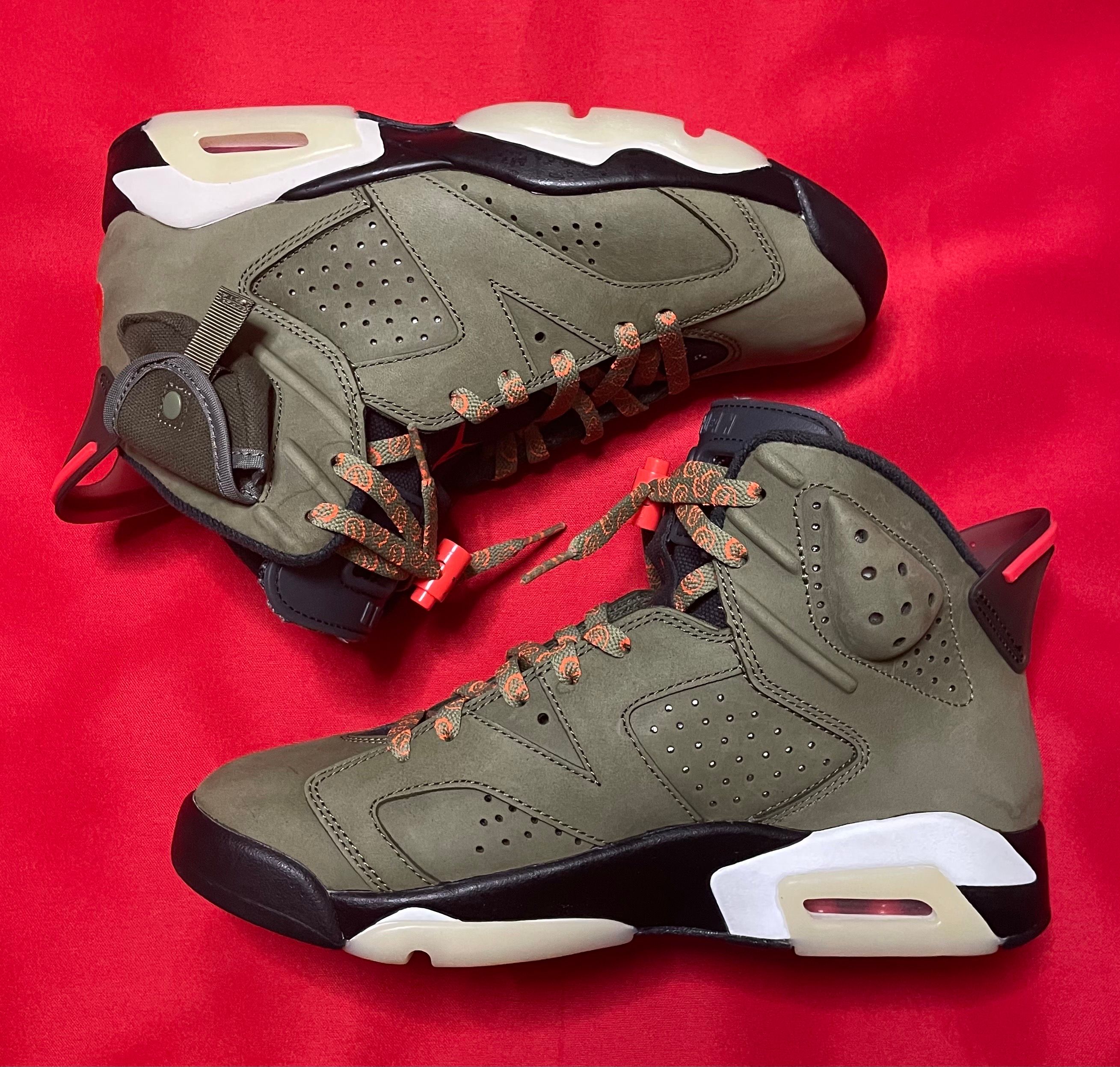 Travis Scott × Nike Air Jordan 6 Retro "Medium Olive"