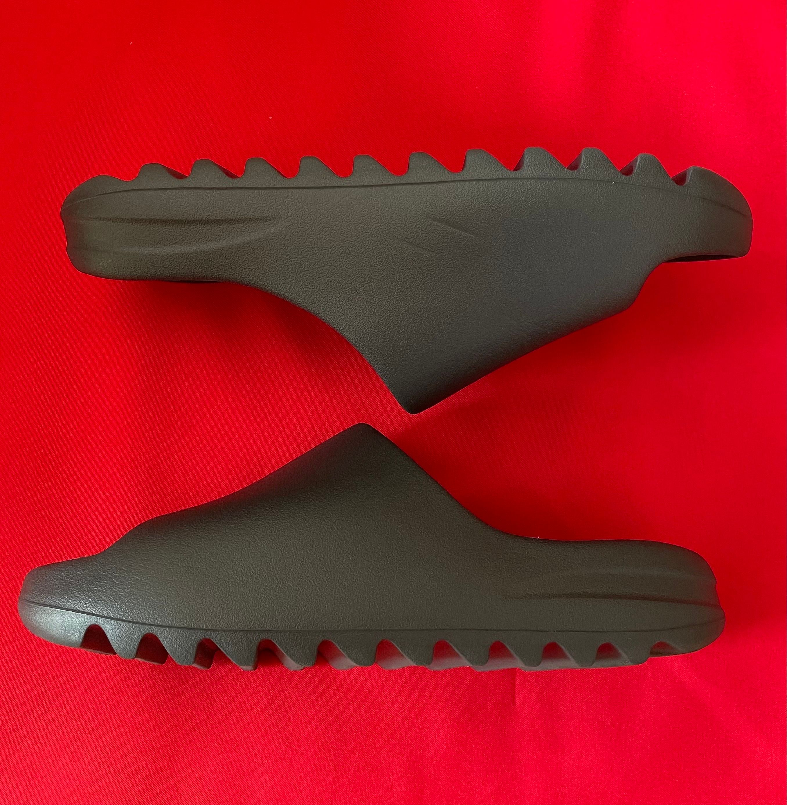 adidas YEEZY Slide "Onyx"