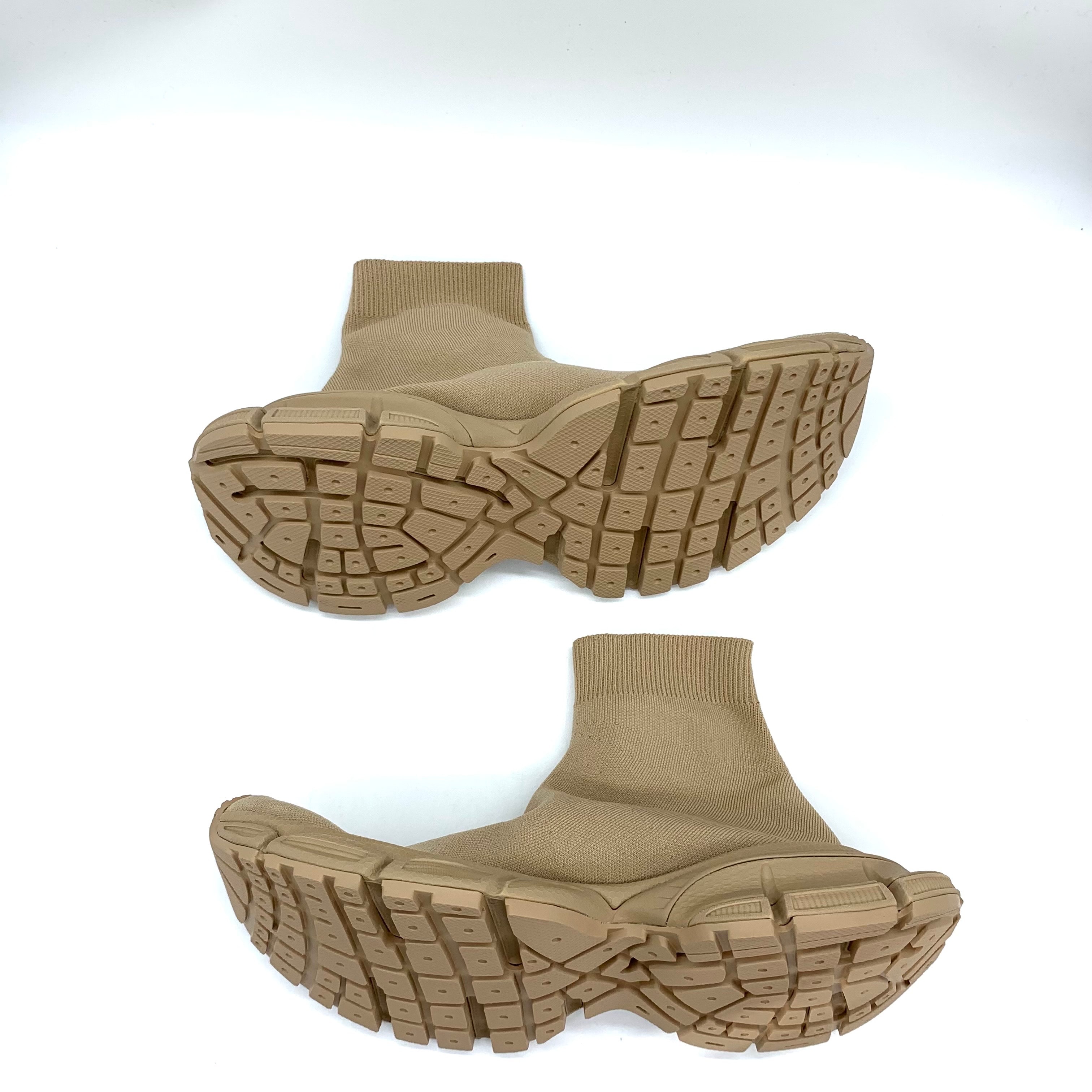 BALENCIAGA 3XL Speed Runner "Beige"