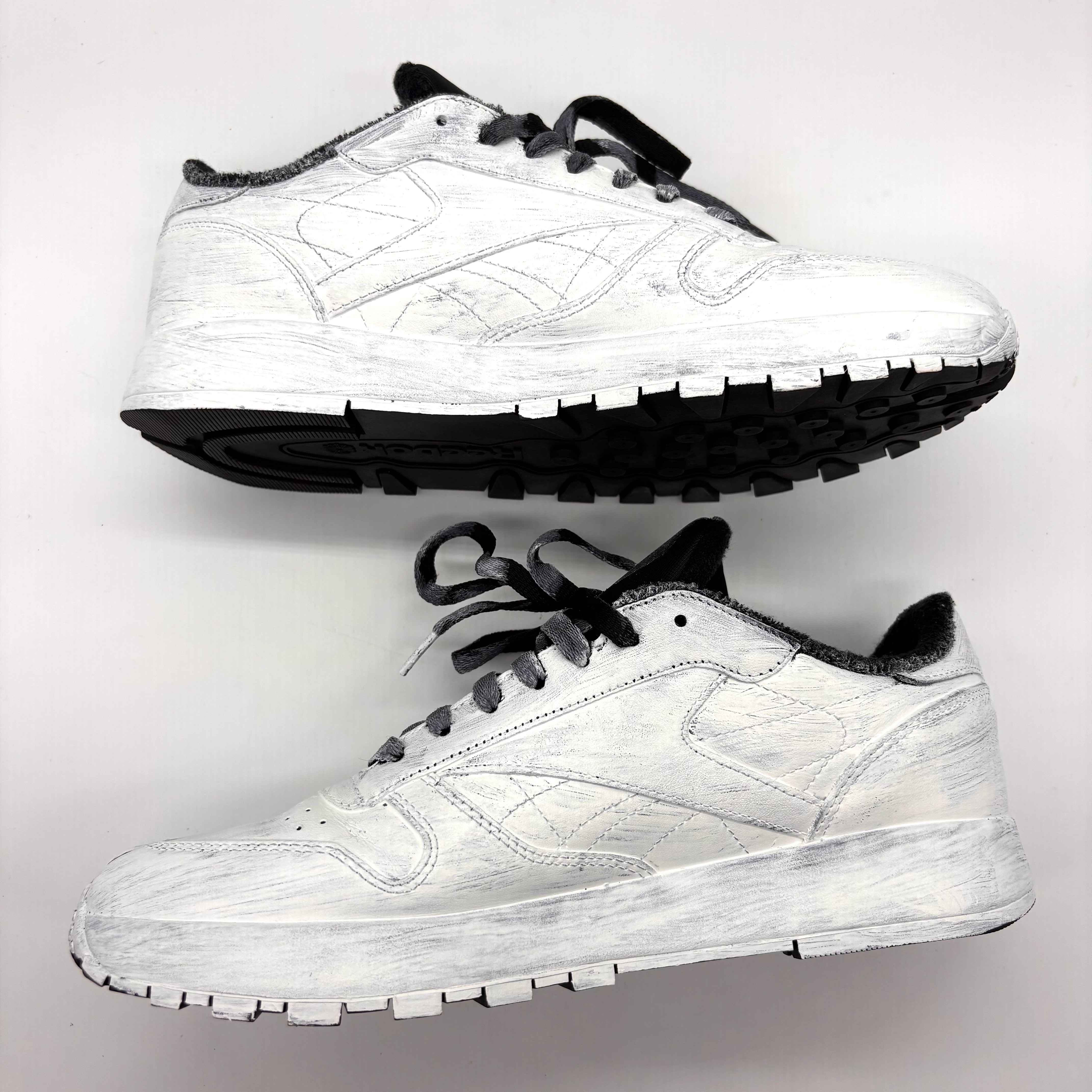 Maison Margiela × Reebok Classic Leather Tabi "Bianchetto" 