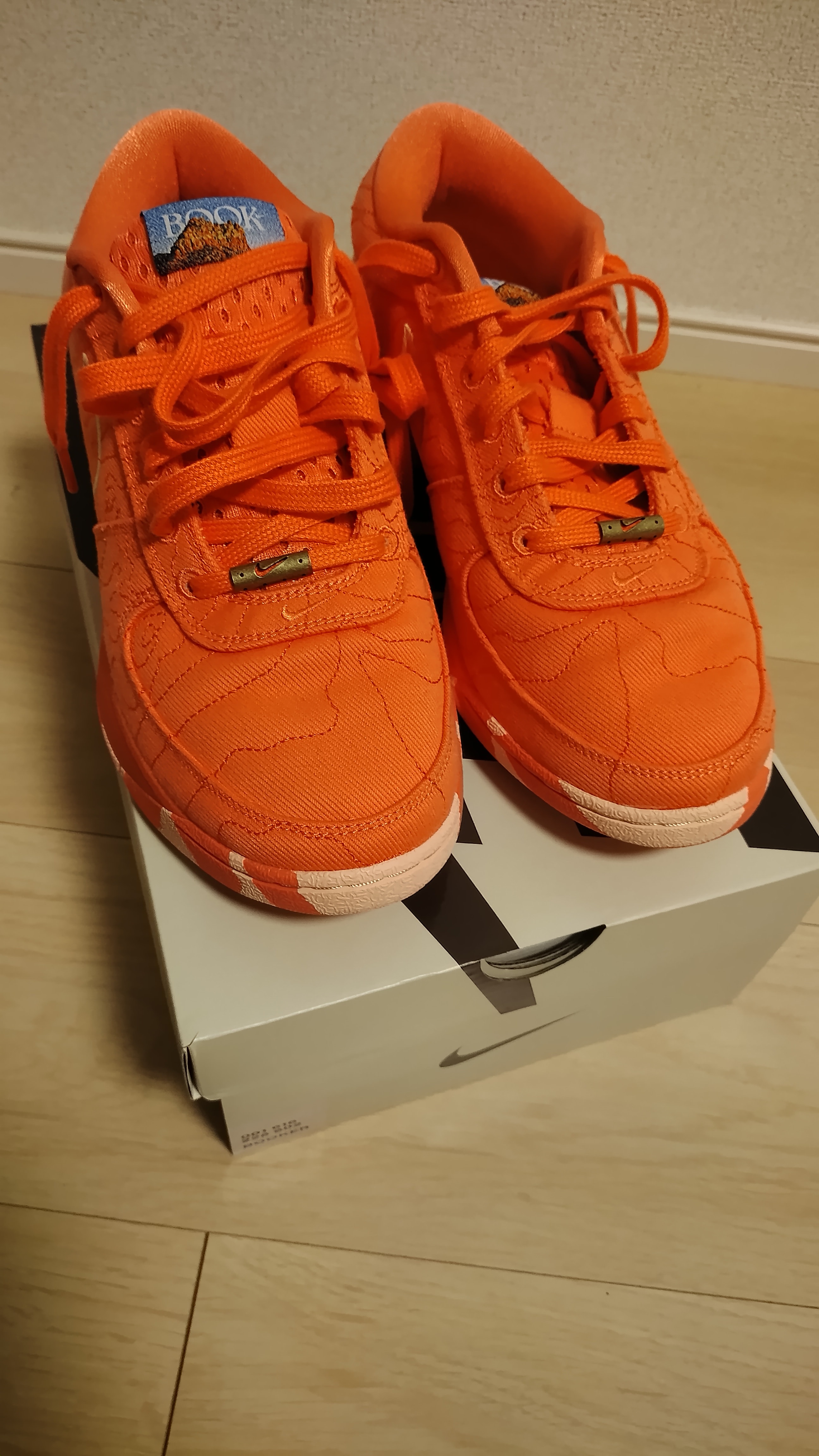 ナイキ ブック1 "テキスト" (IB8054-800/IB8053-800)