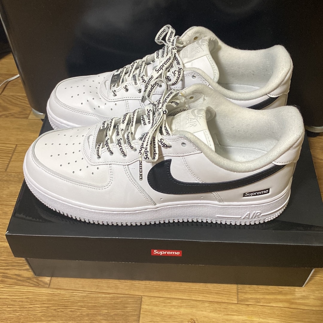 Supreme × Nike Air Force 1 Low "White/Black"