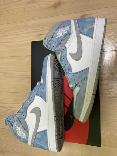 Nike Air Jordan 1 High OG "Hyper Royal"