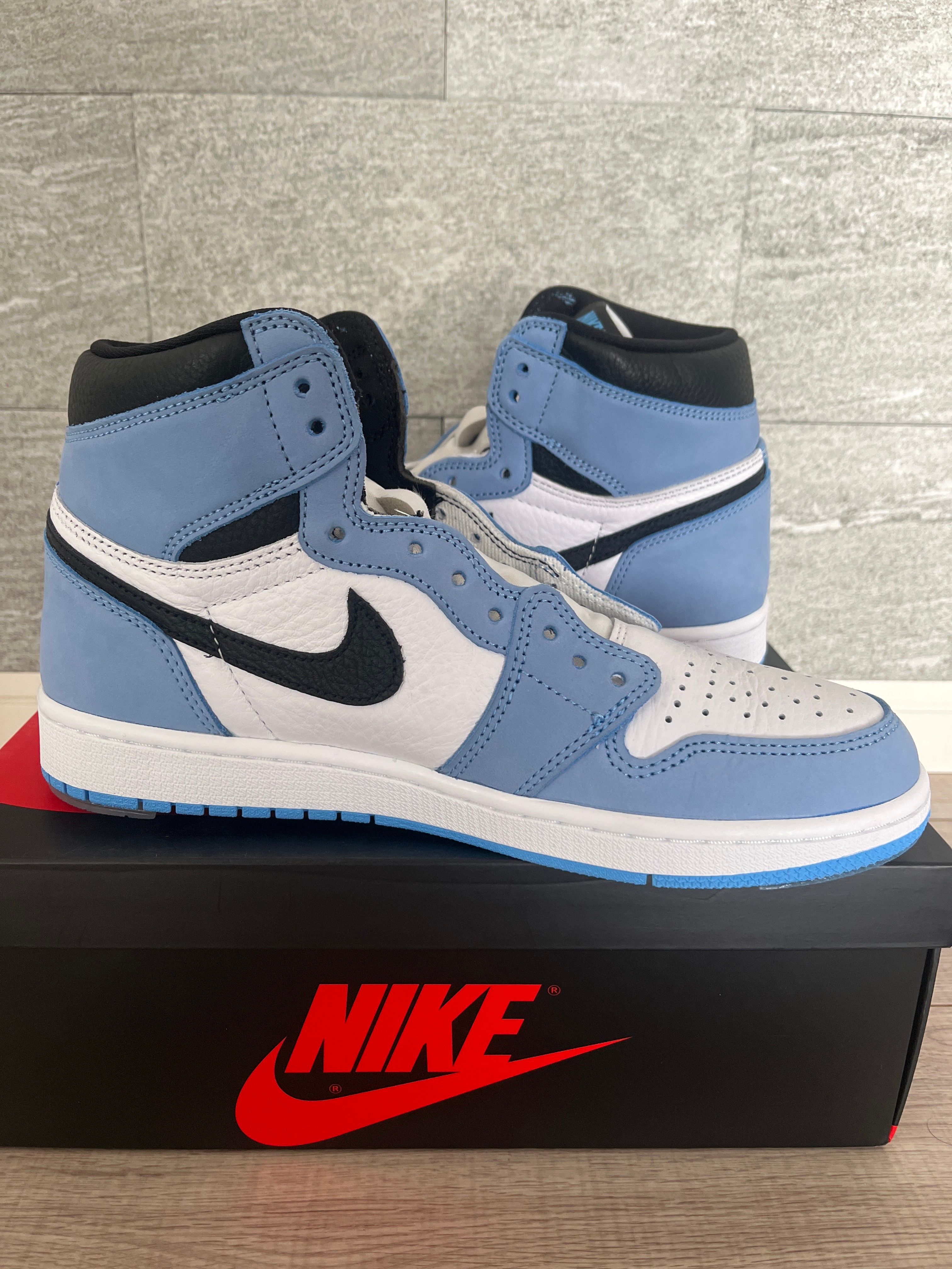 Nike Air Jordan 1 High OG "University Blue"