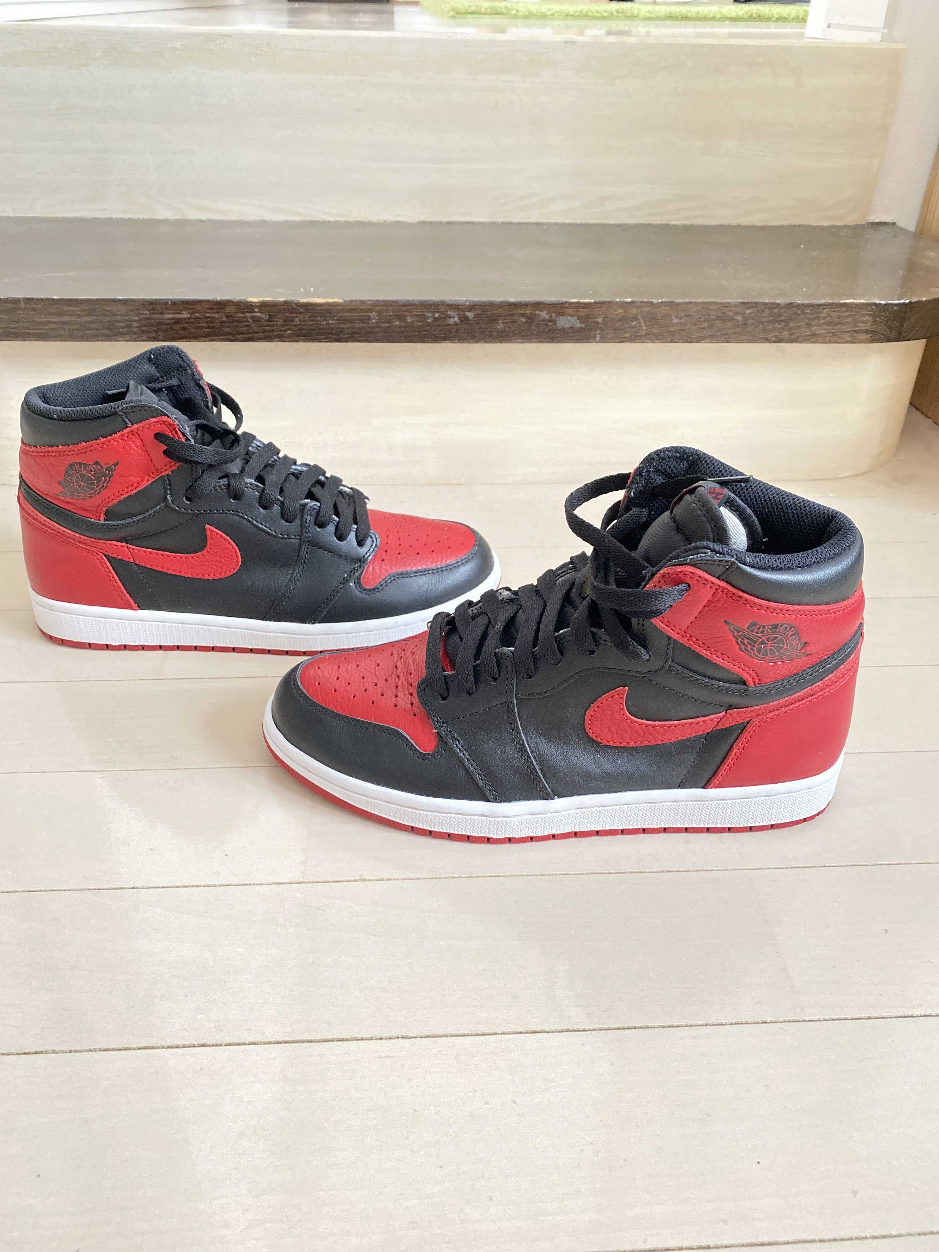 Nike Air Jordan 1 Retro High OG "Bred/Banned" (2016)