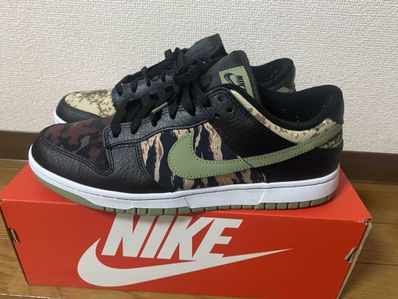 NIKE DUNK LOW SE "BLACK MULTI CAMO"