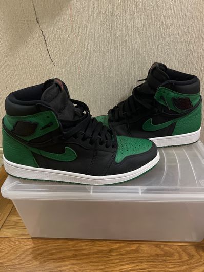 Nike Air Jordan 1 Retro High OG "Black/Pine Green" (2020)