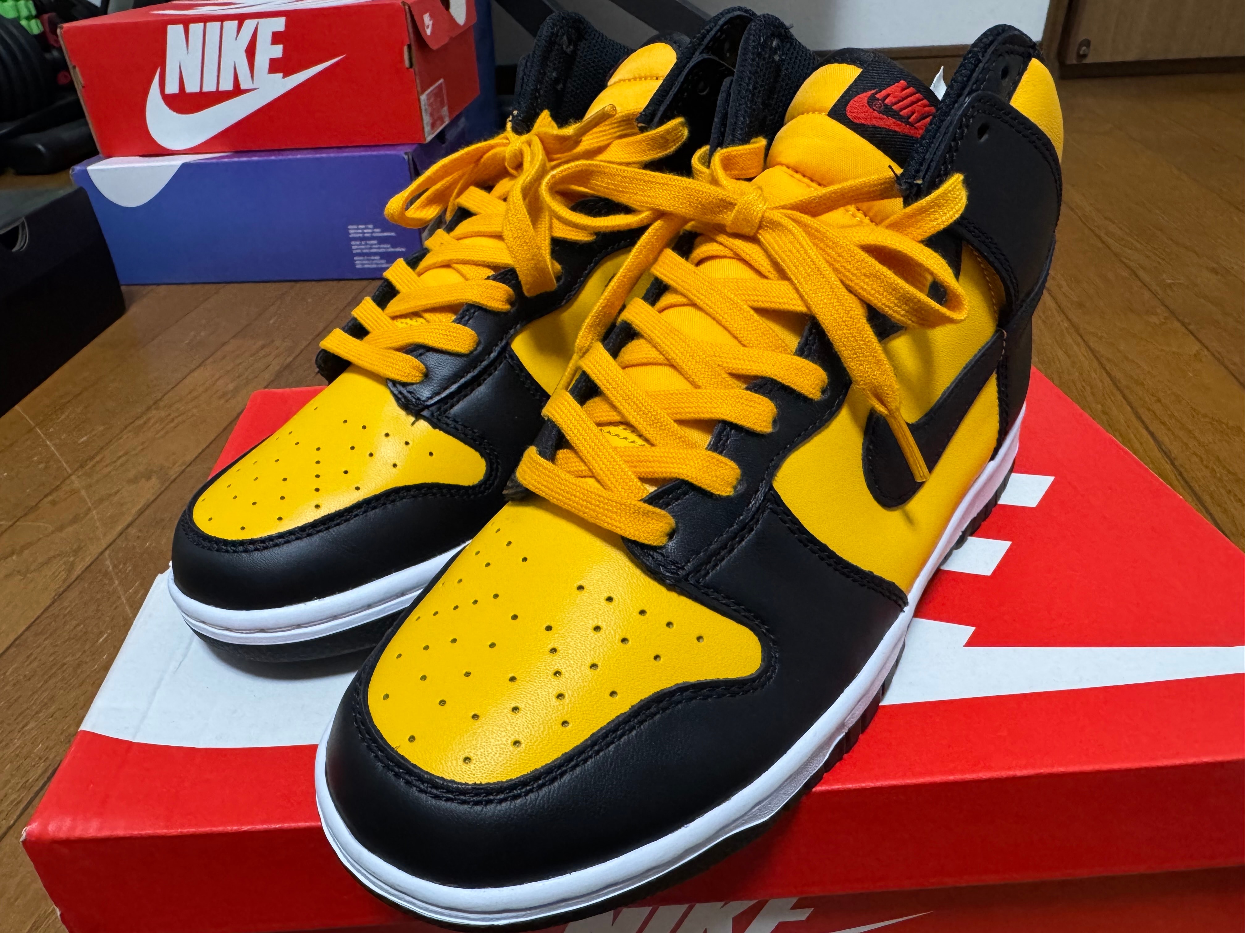 Nike Dunk High "University Gold and Black"