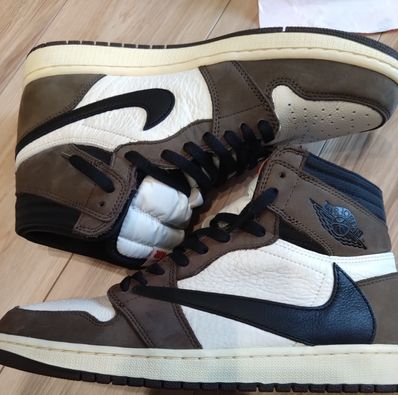 Travis Scott × Nike Air Jordan 1 Retro High OG TS SP "Sail/Dark Mocha"