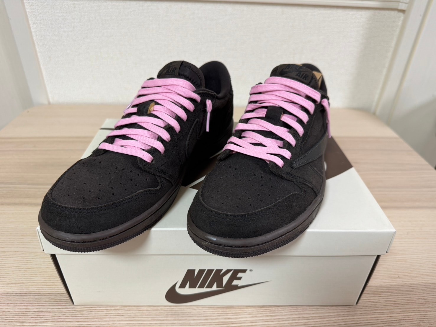 Travis Scott × Nike Air Jordan 1 Low OG SP "Velvet Brown and Dark Mocha"
