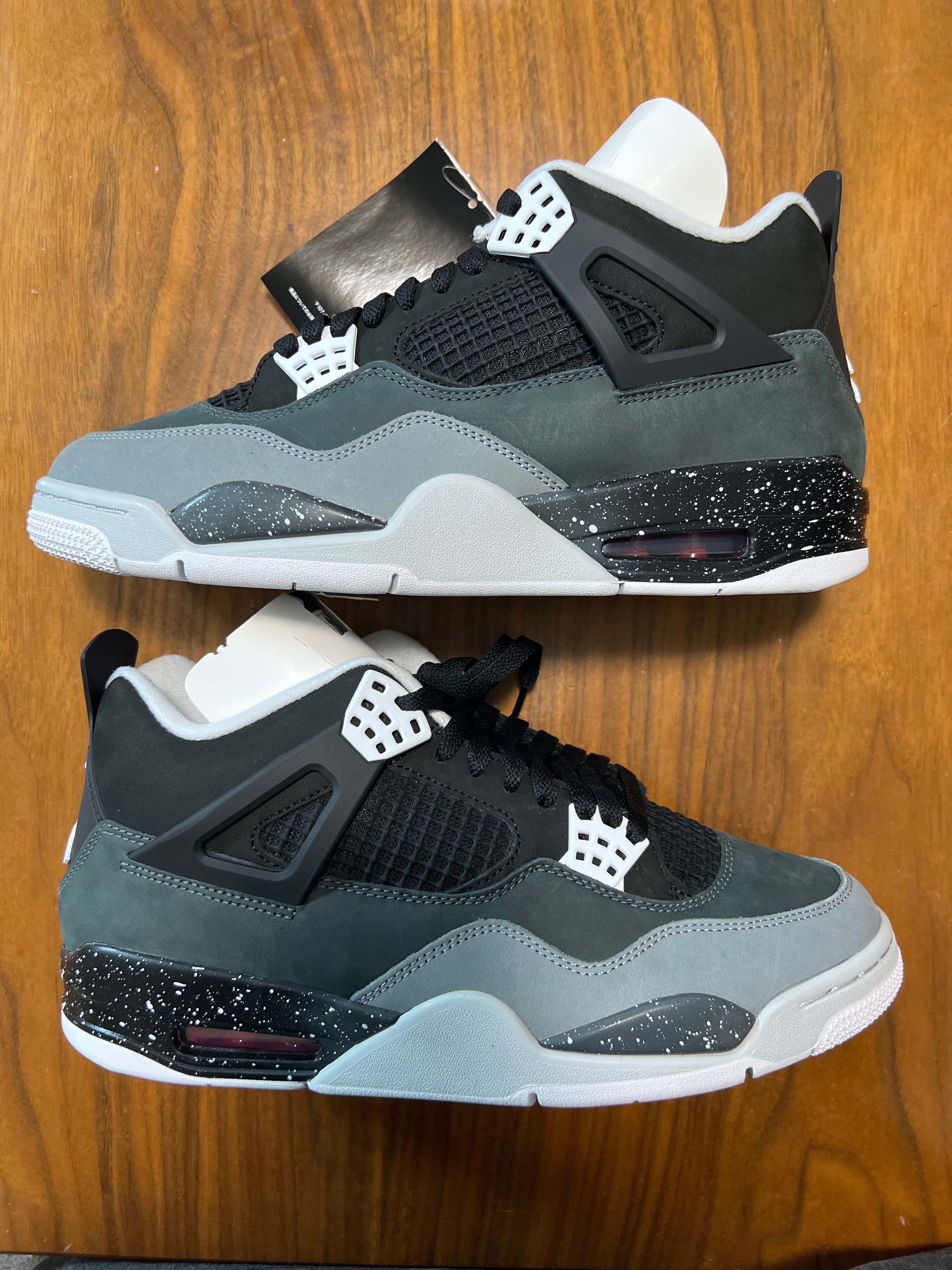 Nike Air Jordan 4 Retro "Fear"