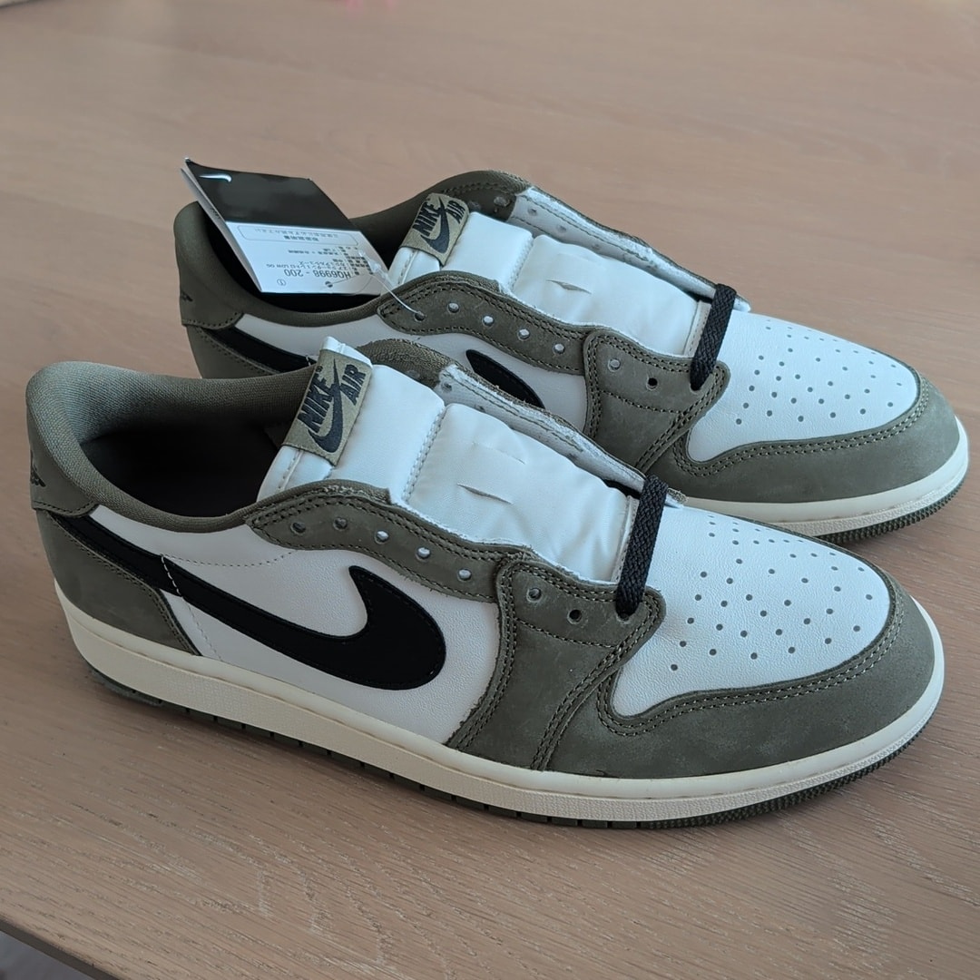 Nike Air Jordan 1 Low OG "Medium Olive and Summit White"