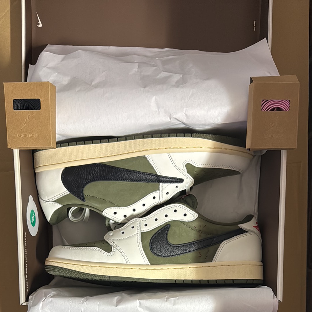 Travis Scott × Nike Air Jordan 1 Low OG SP "Reverse Olive"
